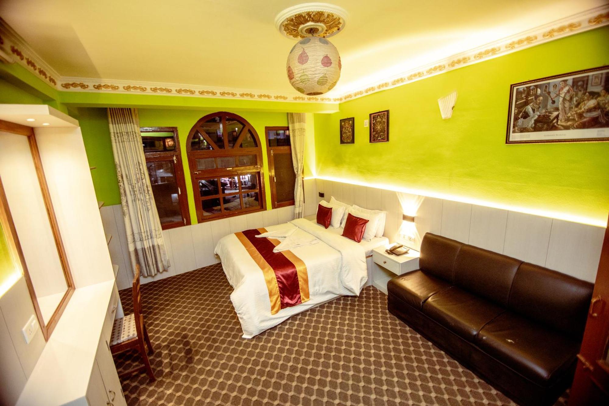 Pomelo House Bed & Breakfast