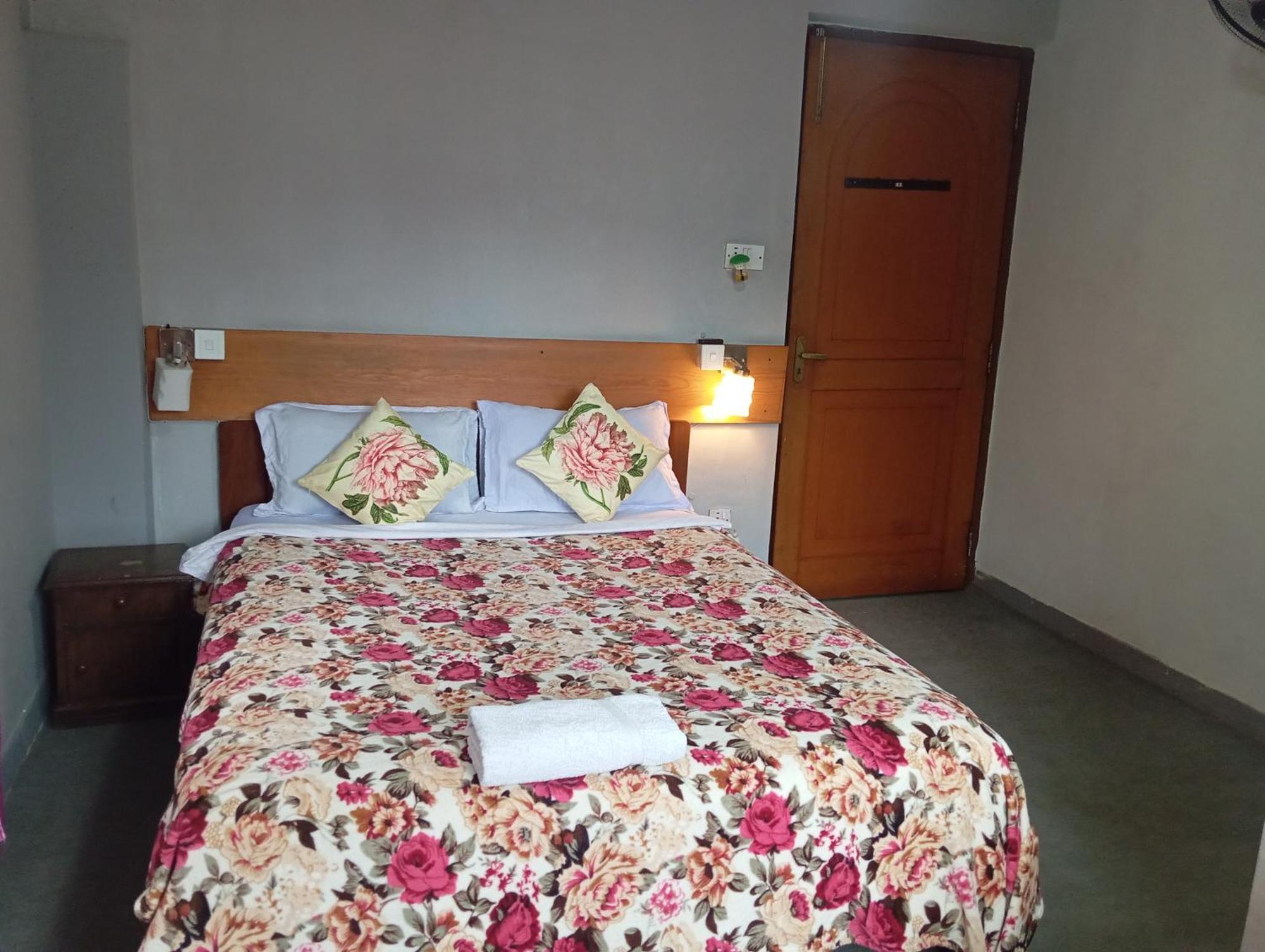 Orchid Pvt Ltd Bed & Breakfast 2*