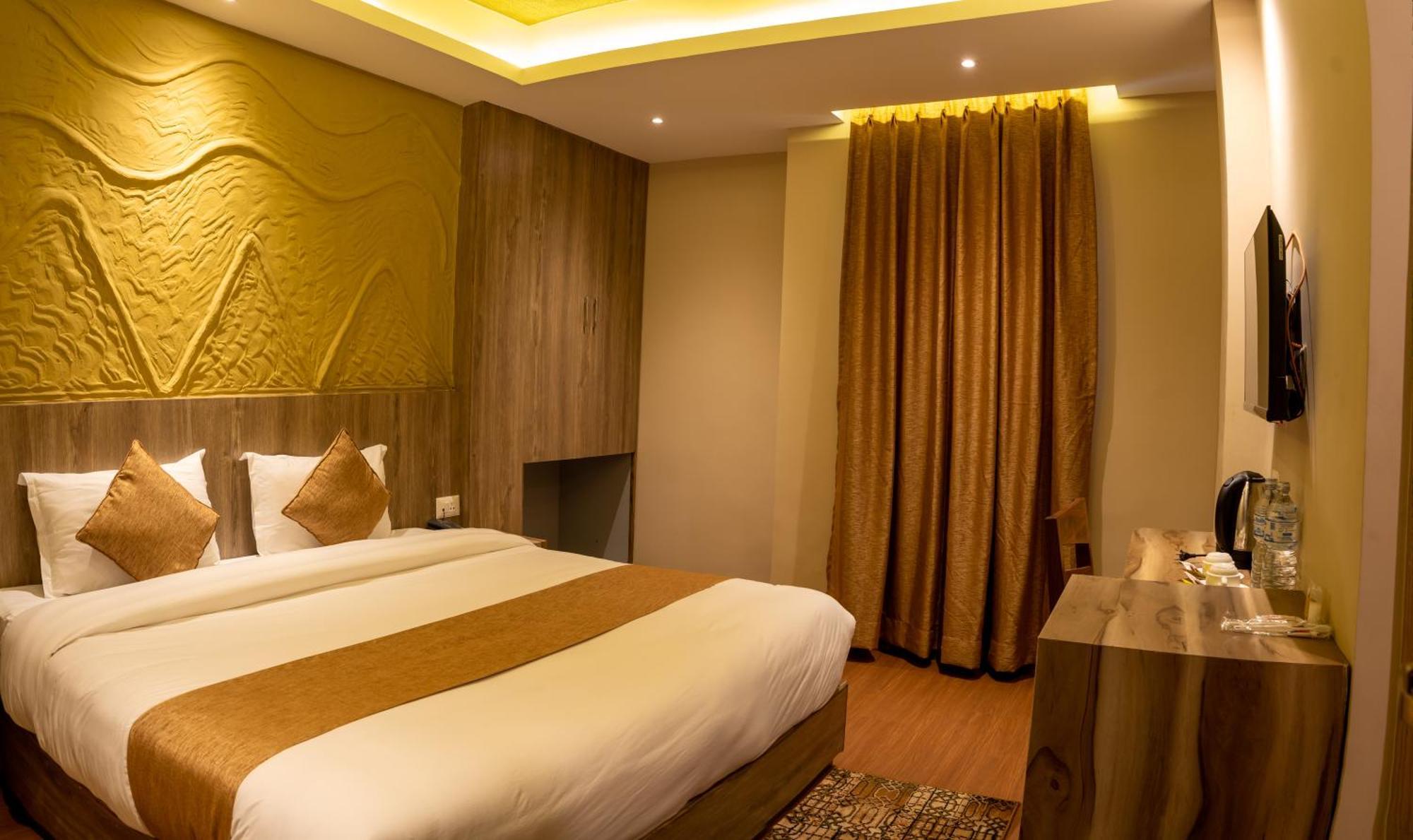 Divya Boutique Hotel 3*