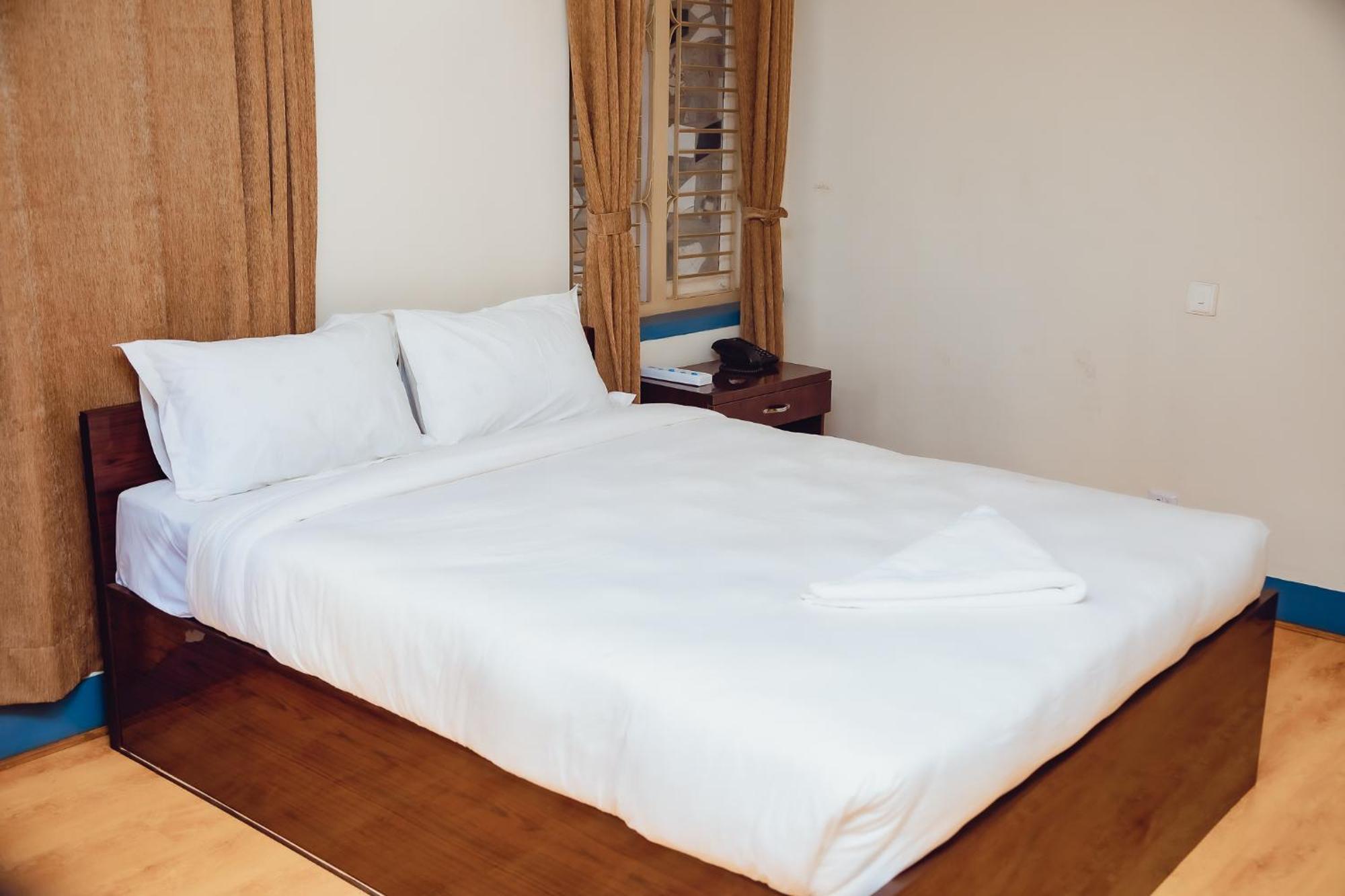 Sabari Hotel *