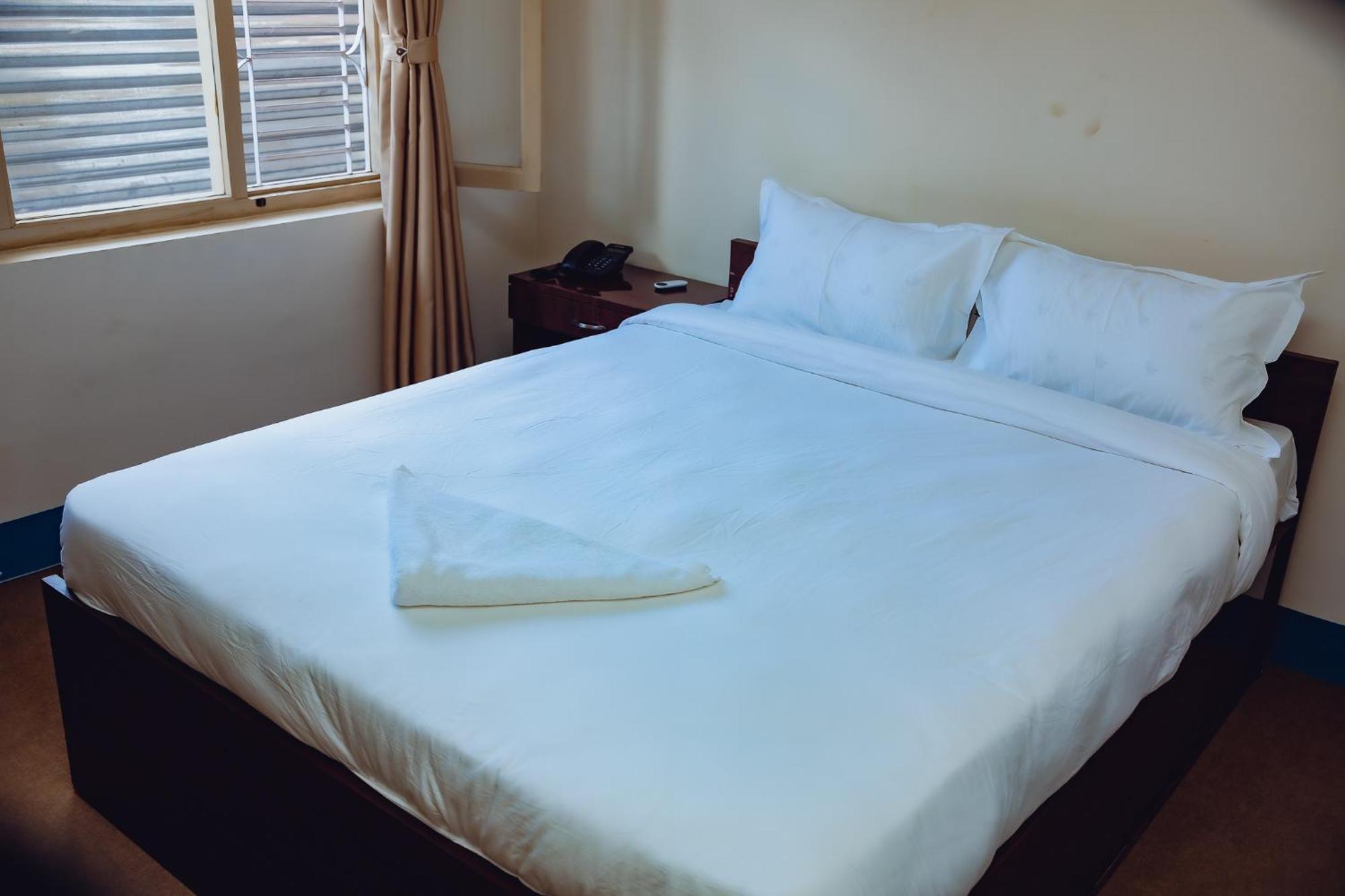 Hotel Sabari *
