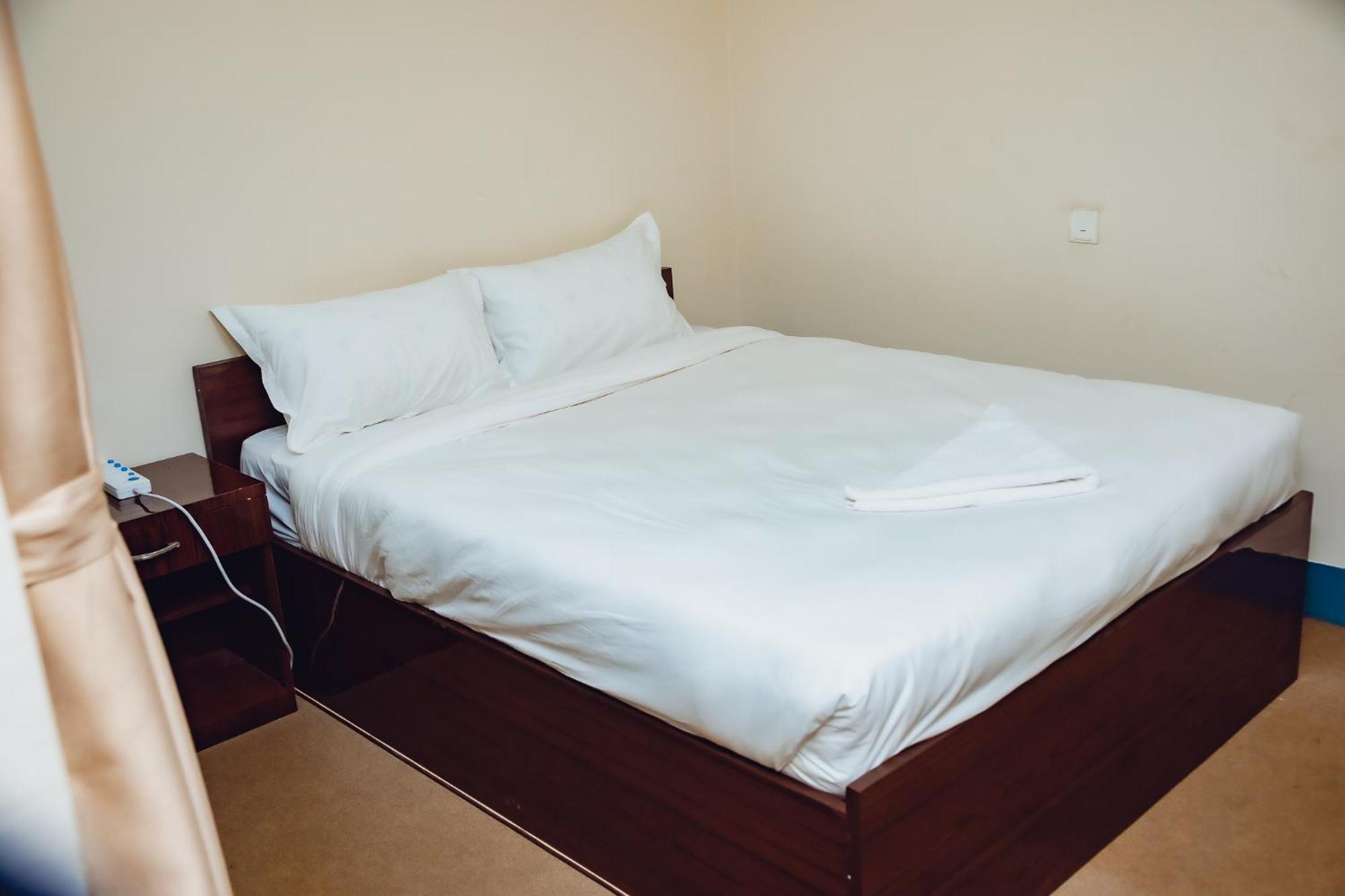 Hotel Sabari *