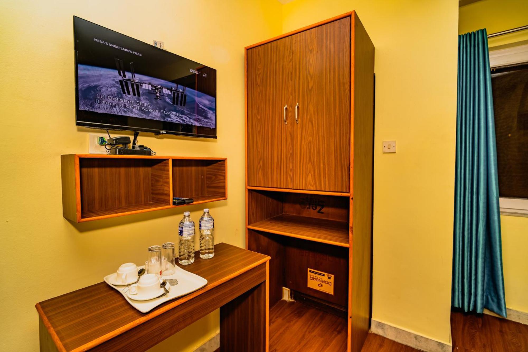 Hotel Aashraya