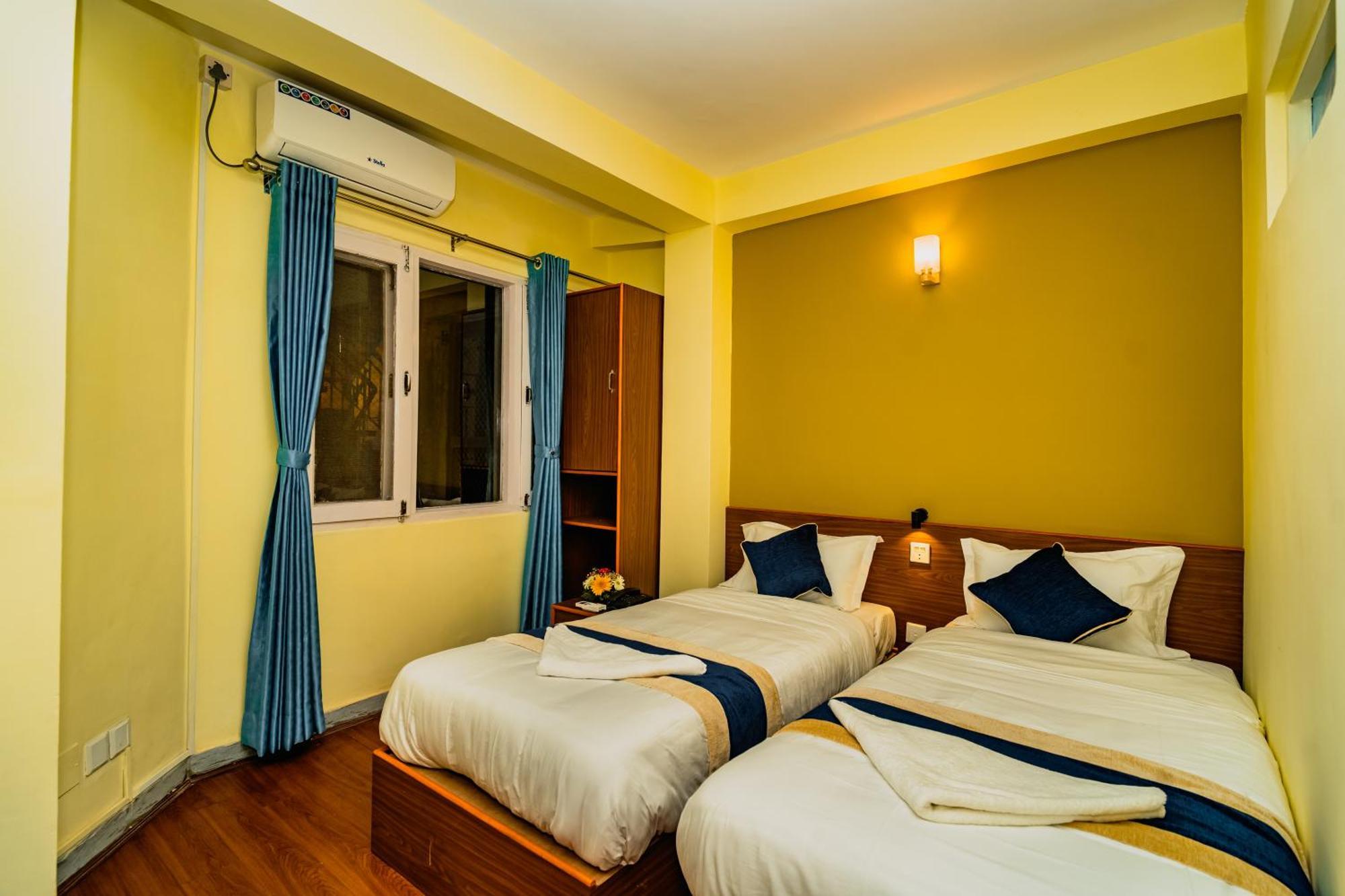 Hotel Aashraya