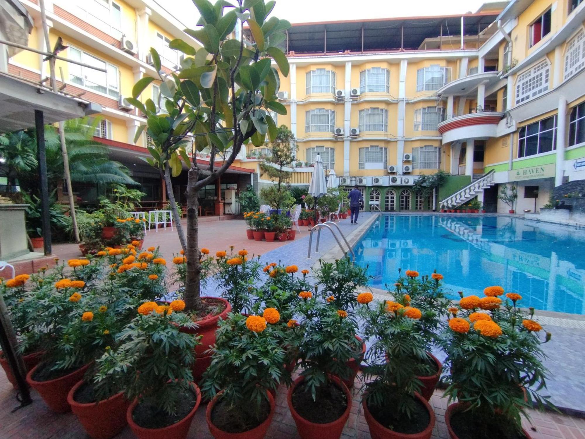 Woodland Hotel 4*