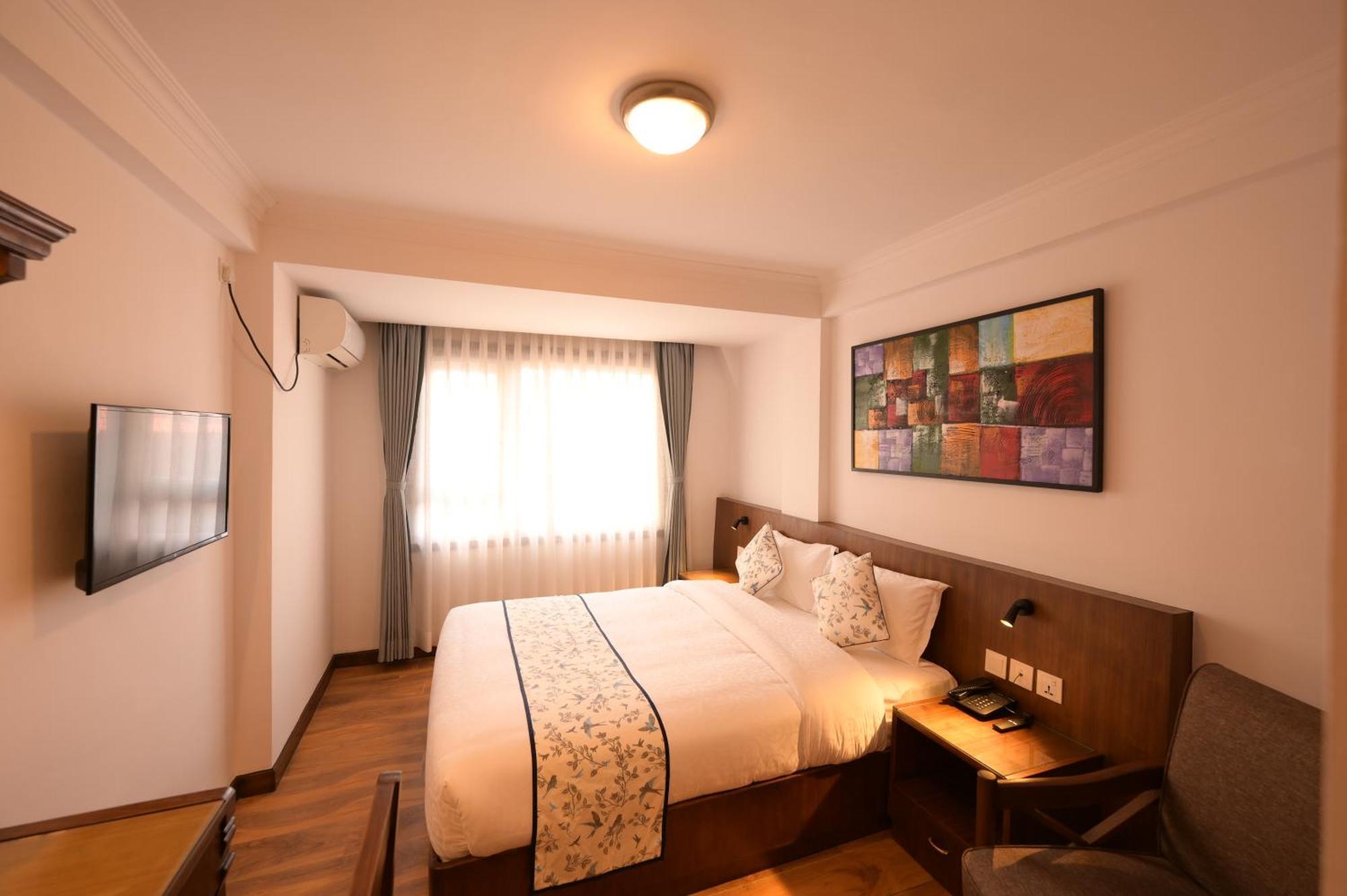 Gallery Park Hotel 3*