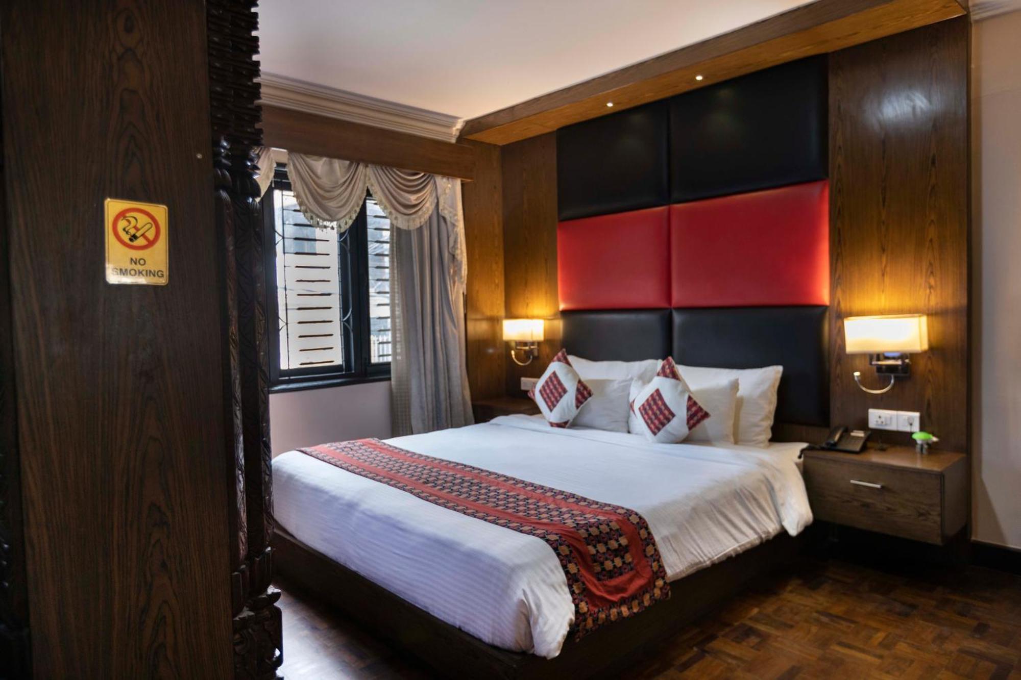Buki Lazimpat - Boutique