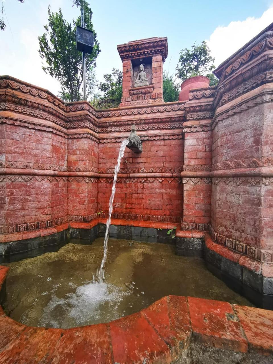 Chhahari Retreat Hotel *