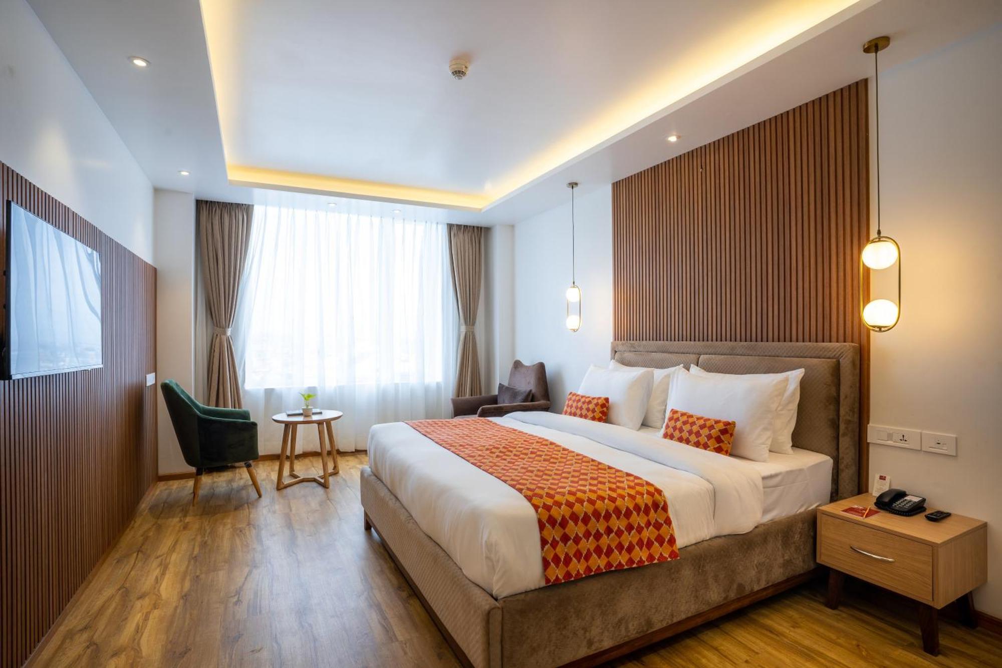 Hotel Anuttara Lords Plaza