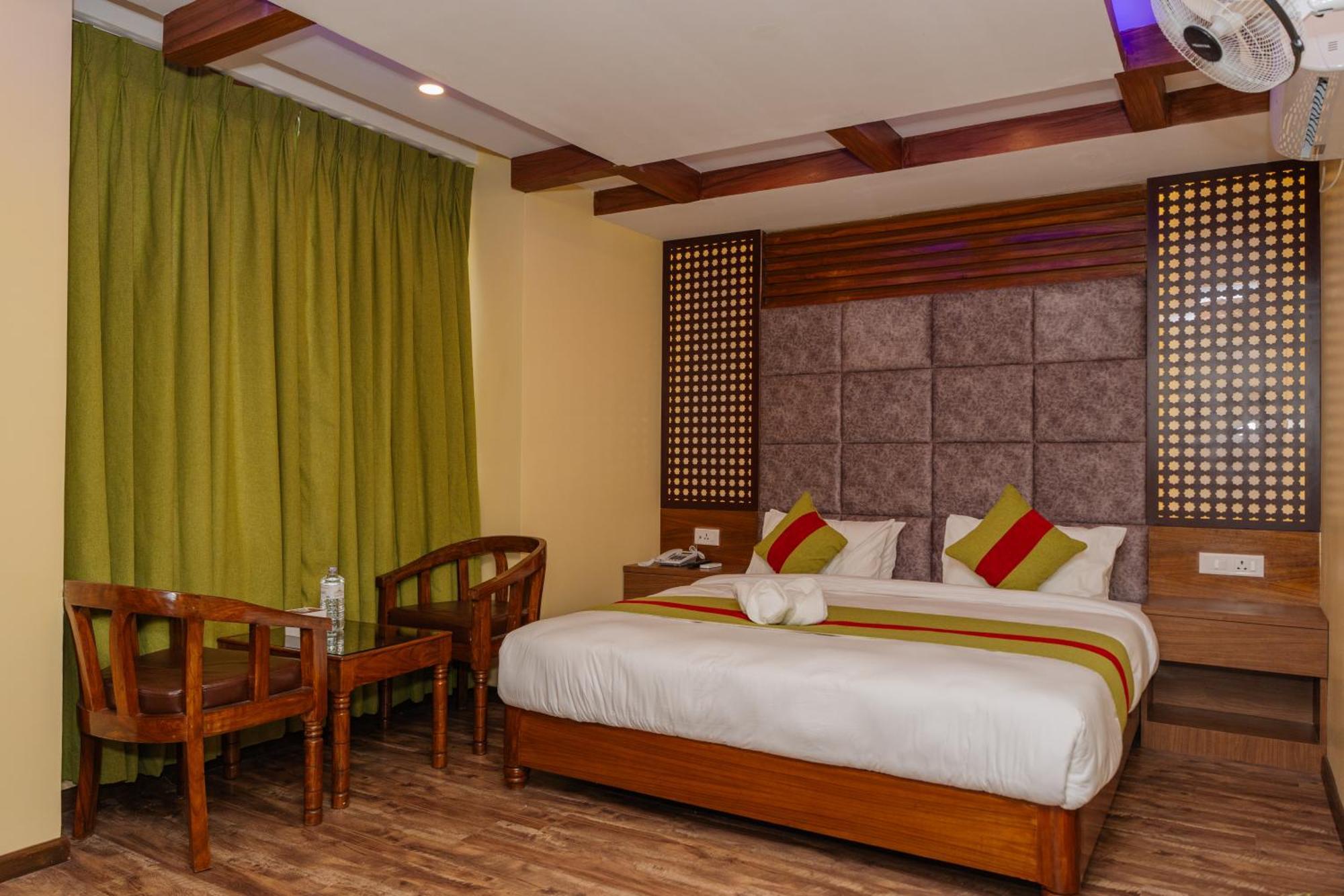 Royal Airport Hotel