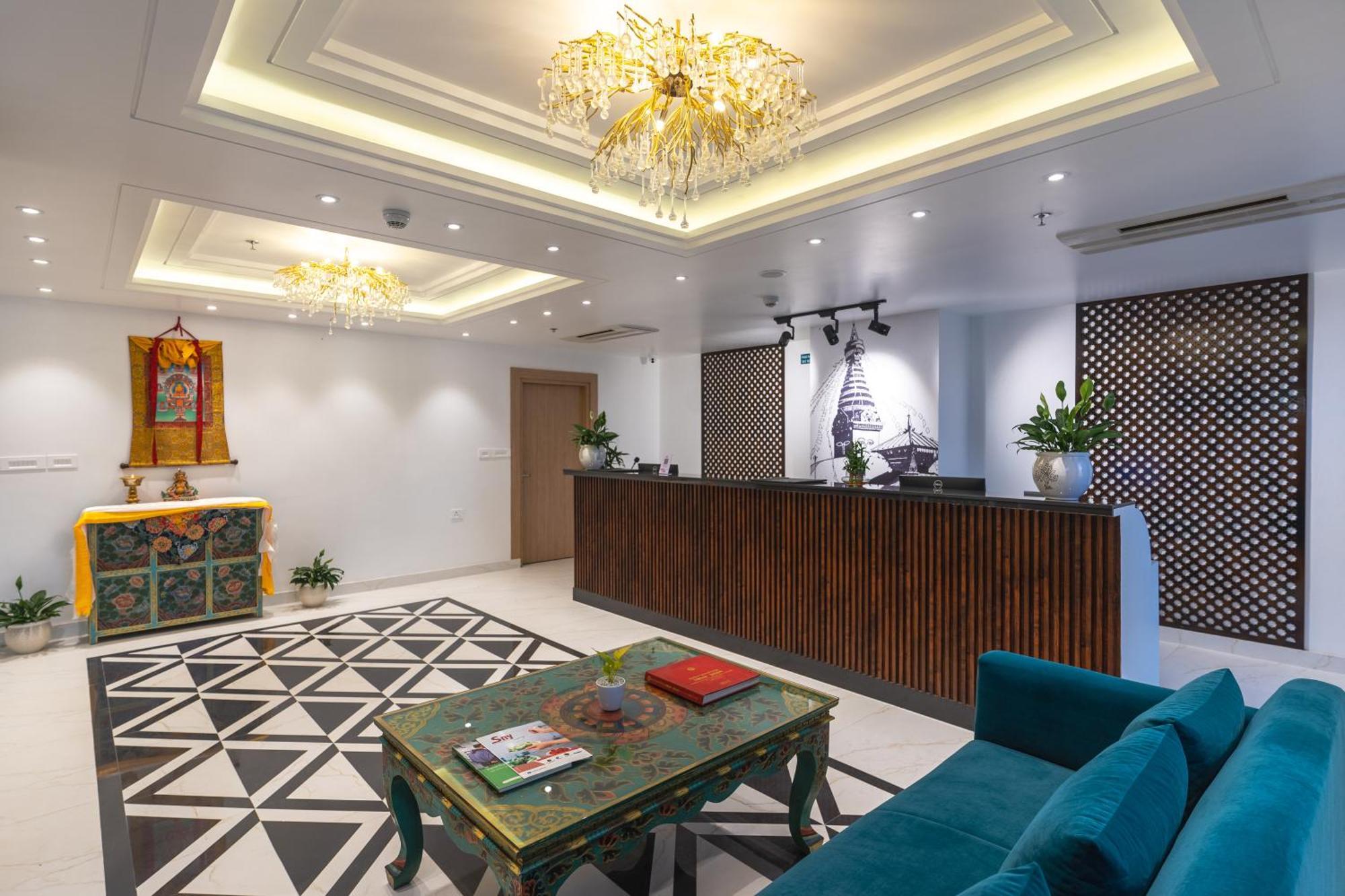 Hotel Anuttara Lords Plaza