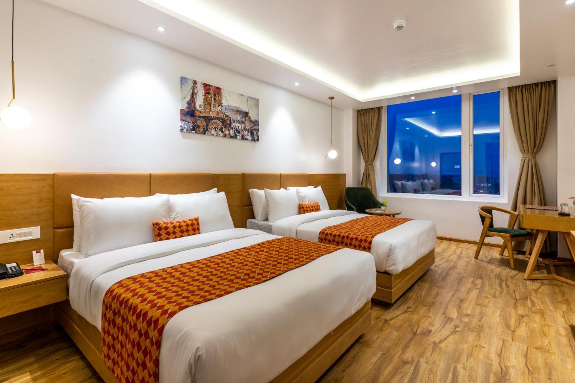 Anuttara Lords Plaza 4*