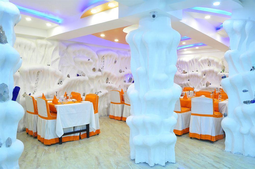 Hotel Royal Penguin Boutique & 4*