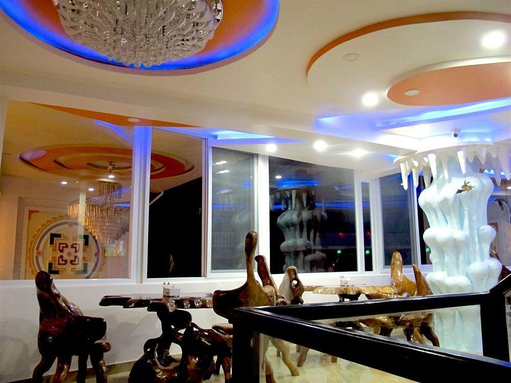 Royal Penguin Boutique & Hotel 4*