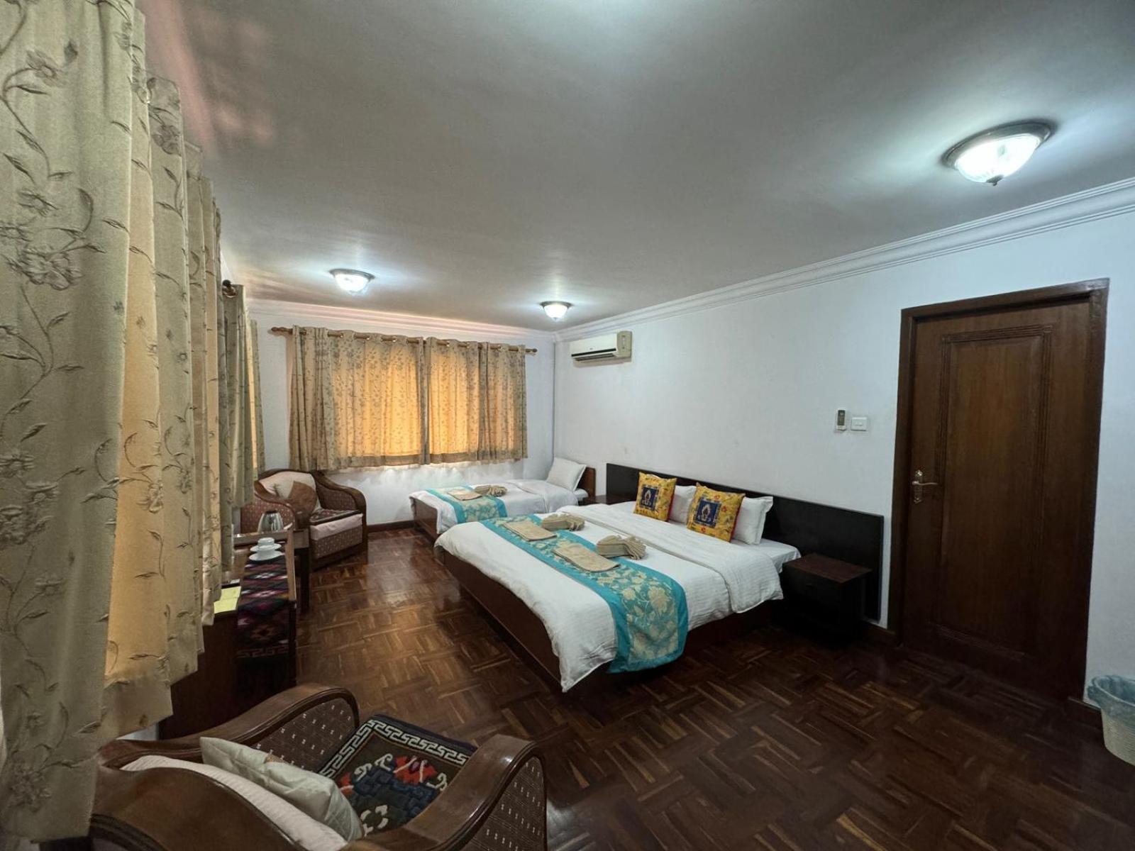Sherpa Bed & Breakfast 2*