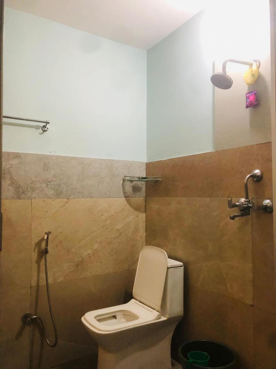Hotel Delta *