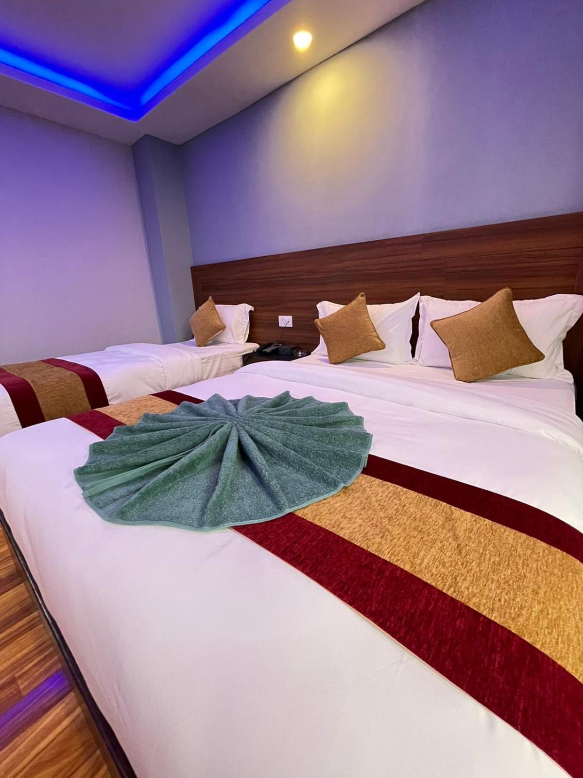 Hotel Seven Eleven 3*