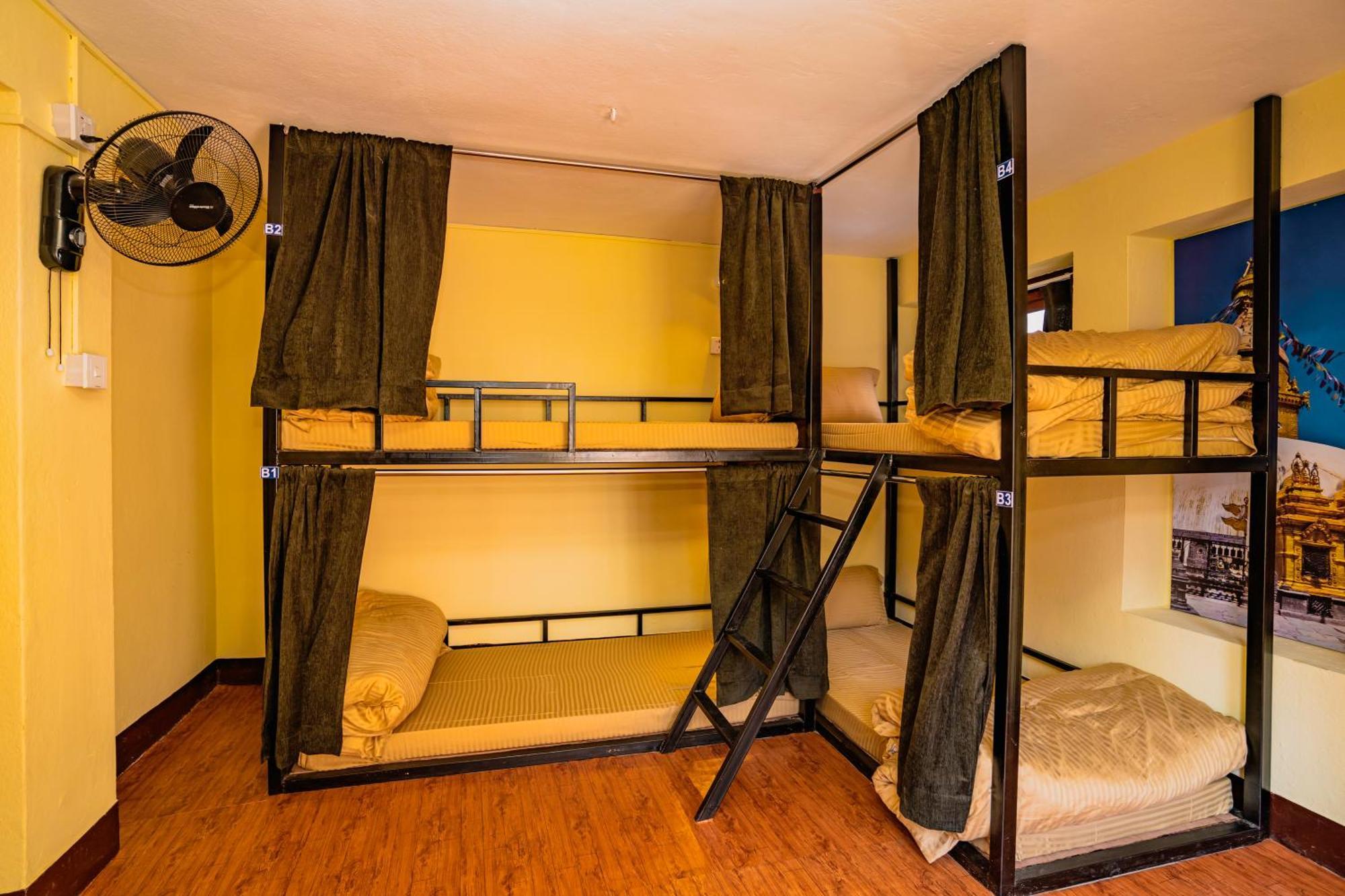 Kwabahal Garden Hostel *