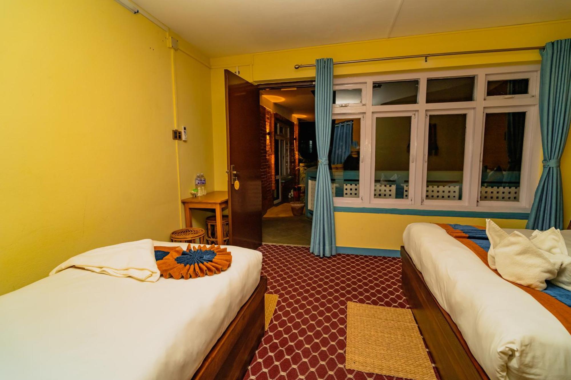 Hostel Kwabahal Garden *