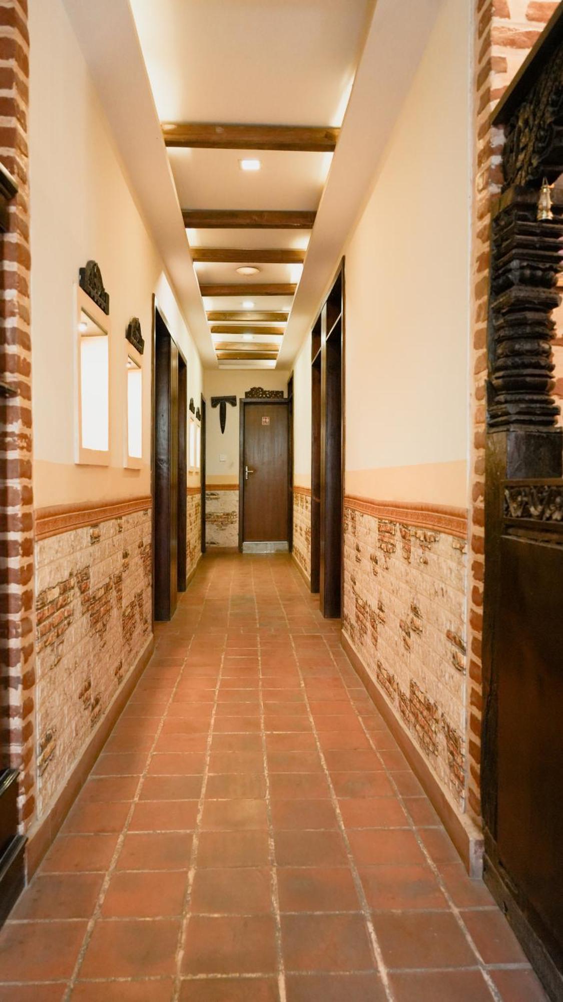 Hong Si Hotel- A Away From 2* Kathmandu
