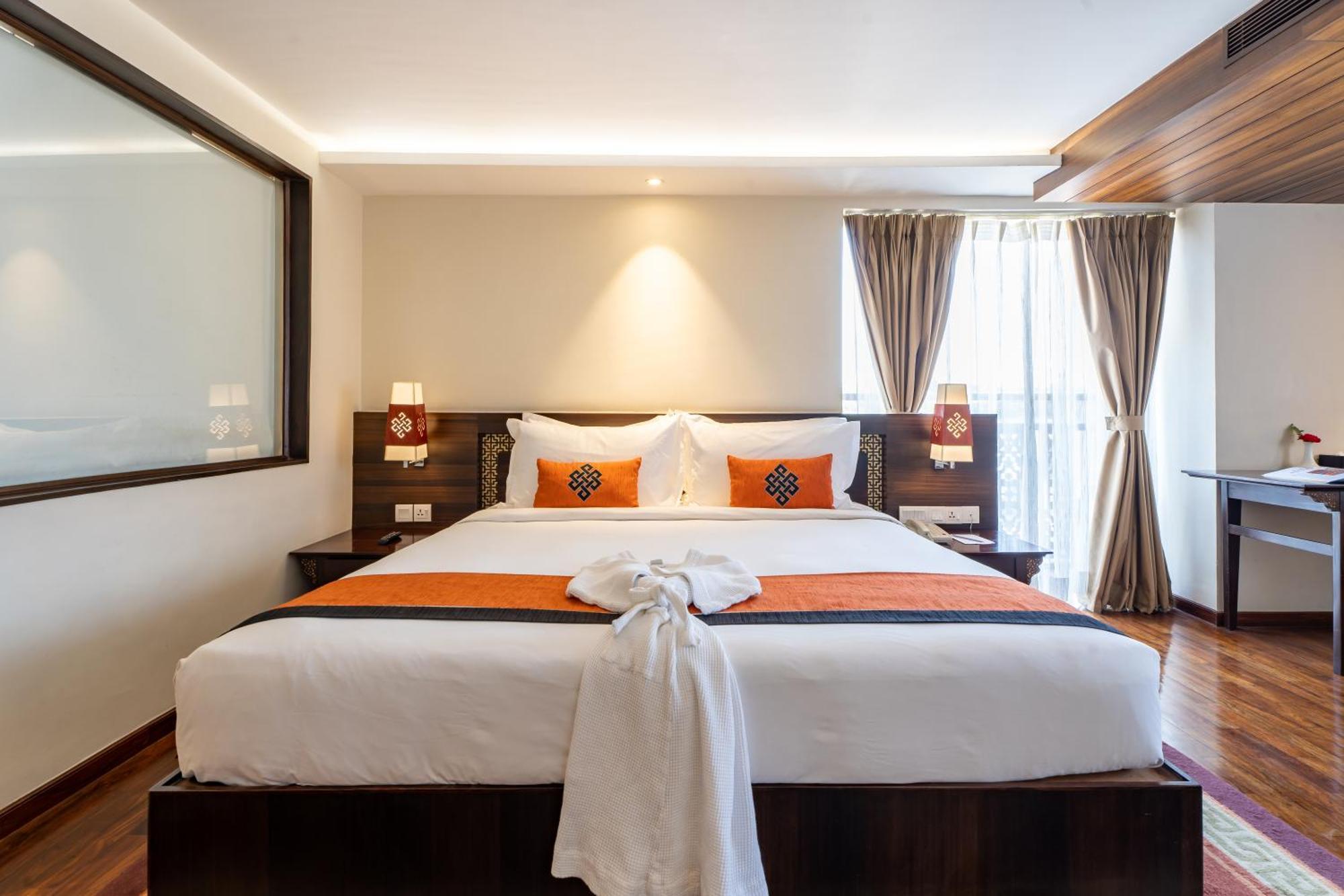 Ramada By Wyndham Dhumbarahi Hotel 5*