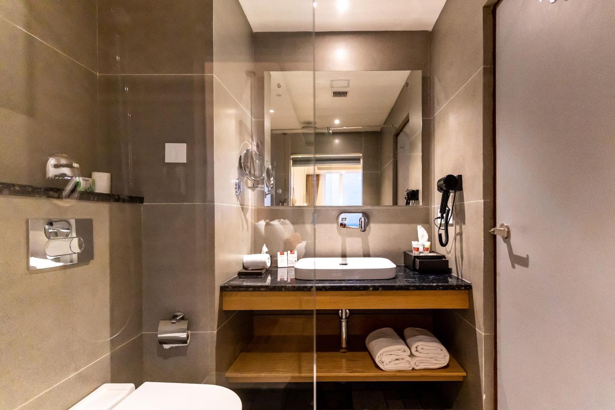 Anuttara Lords Plaza Hotel 4*