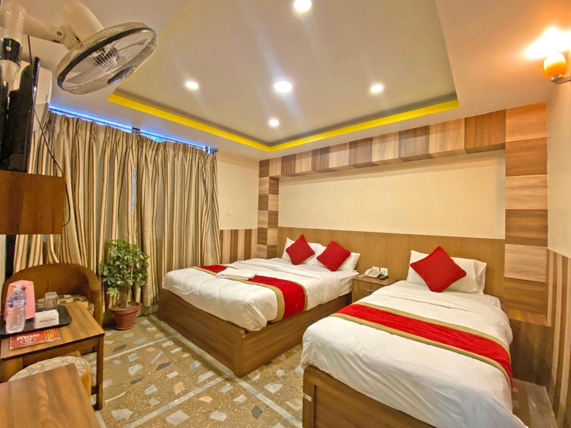 Hotel Airport *