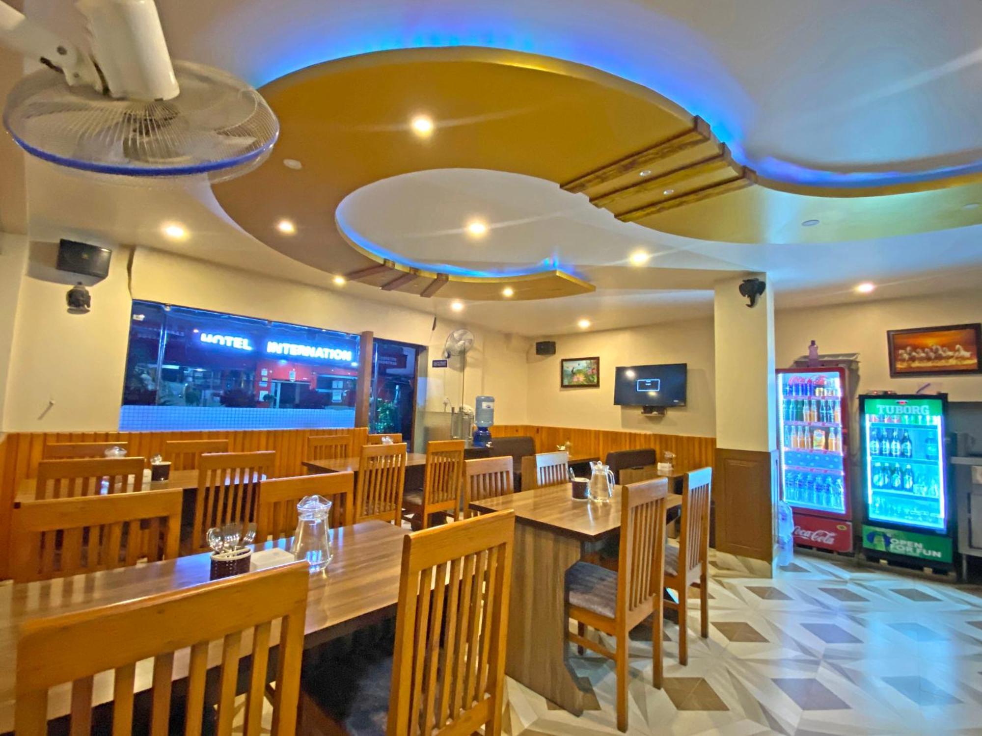 Airport Hotel
