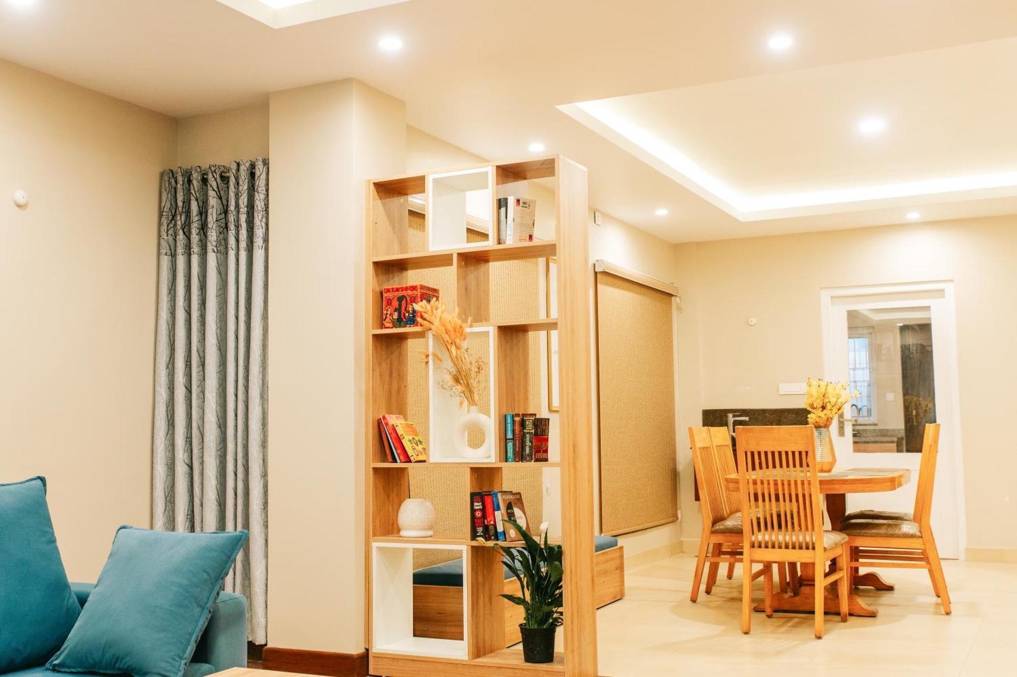 2bhk Serviced At Heart Of Apartment *