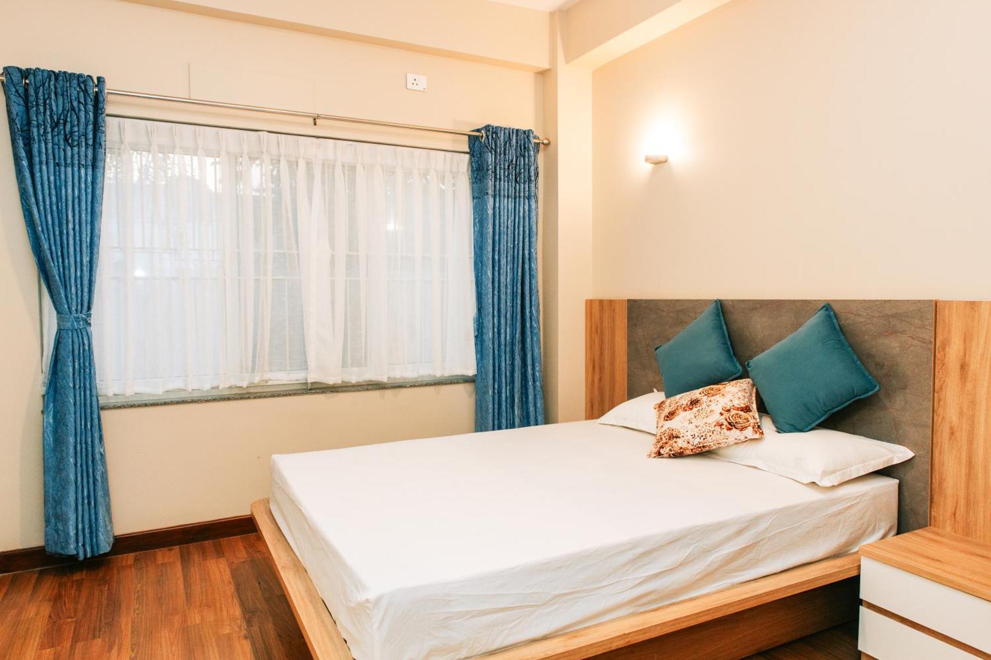 2bhk Serviced At Heart Of Apartment