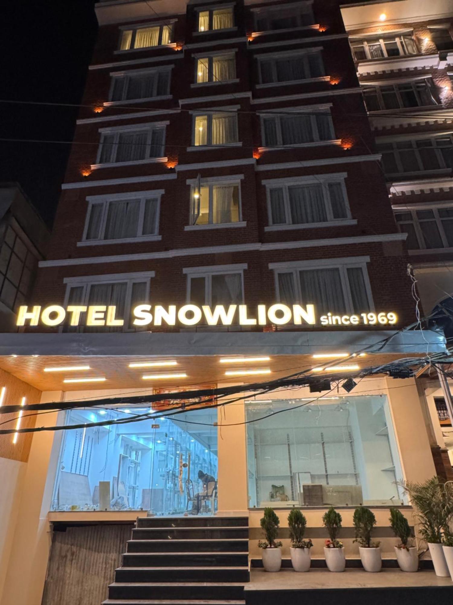 Snowlion Hotel