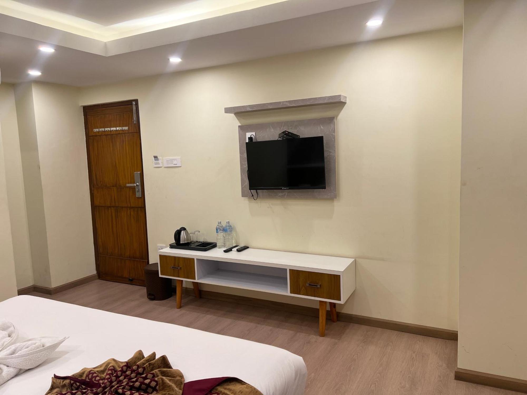 Nirakar 3* Kathmandu