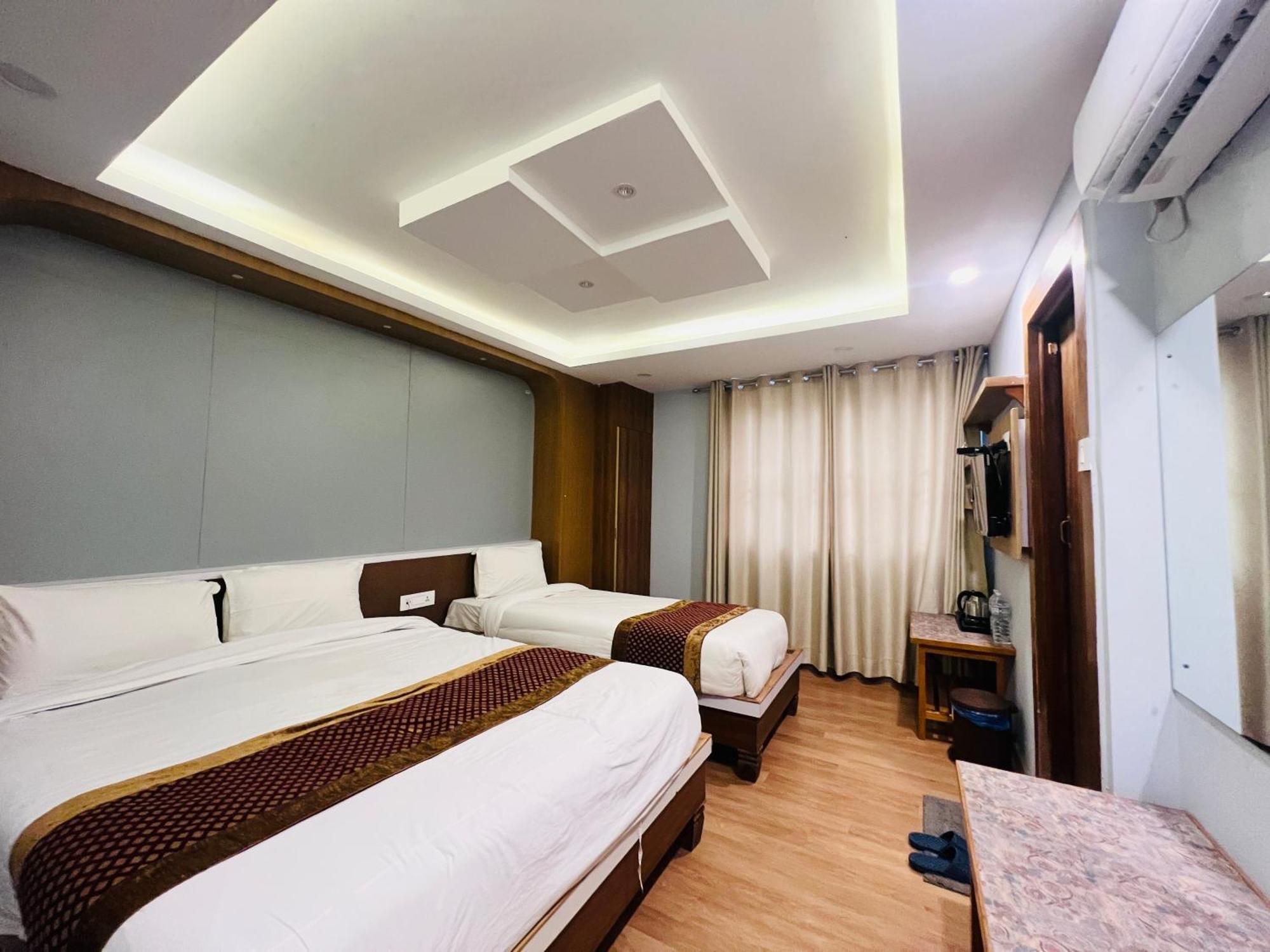 Hotel Nirakar