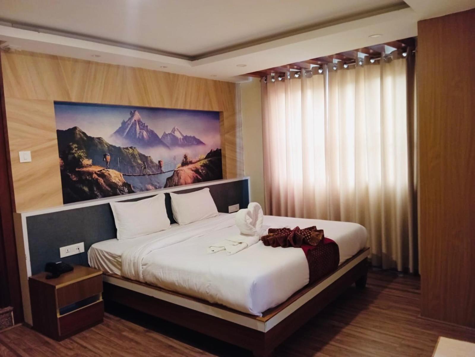 Hotel Nirakar 3*