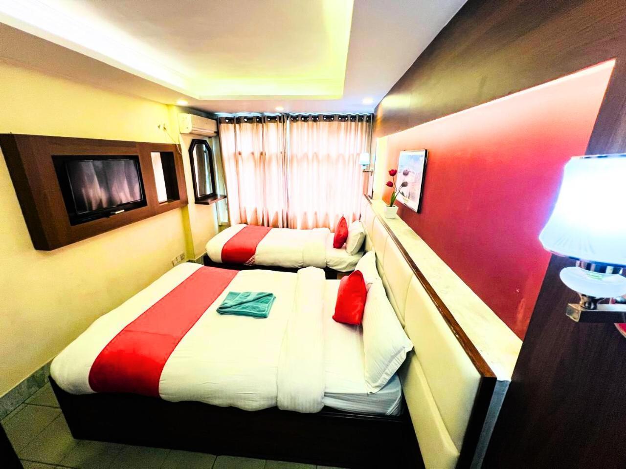 Shraddha Palace Hotel