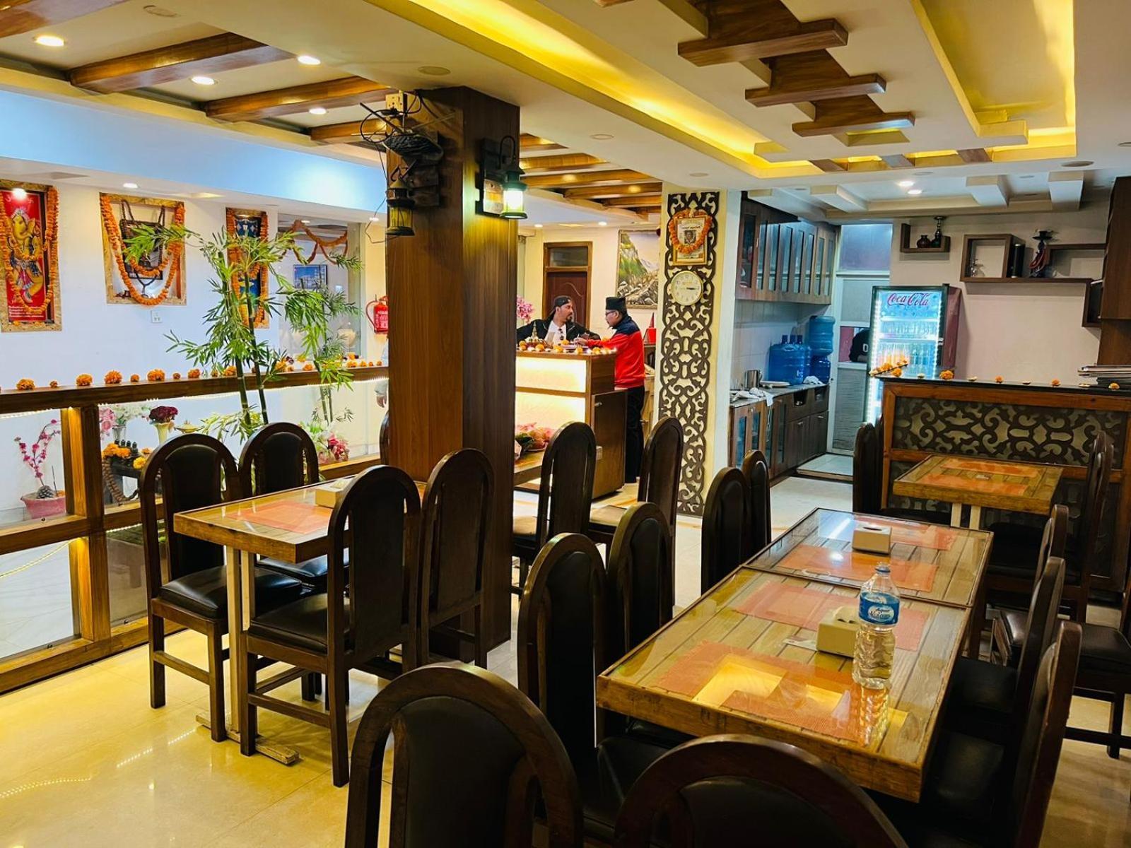 Hotel Shraddha Palace