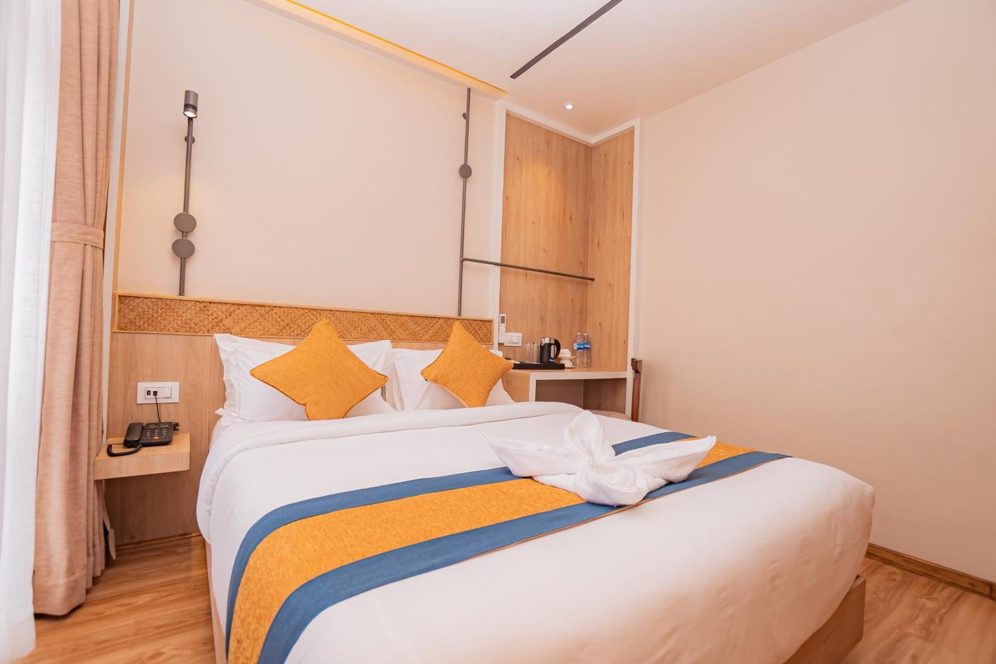 Vistara Hotel 3*