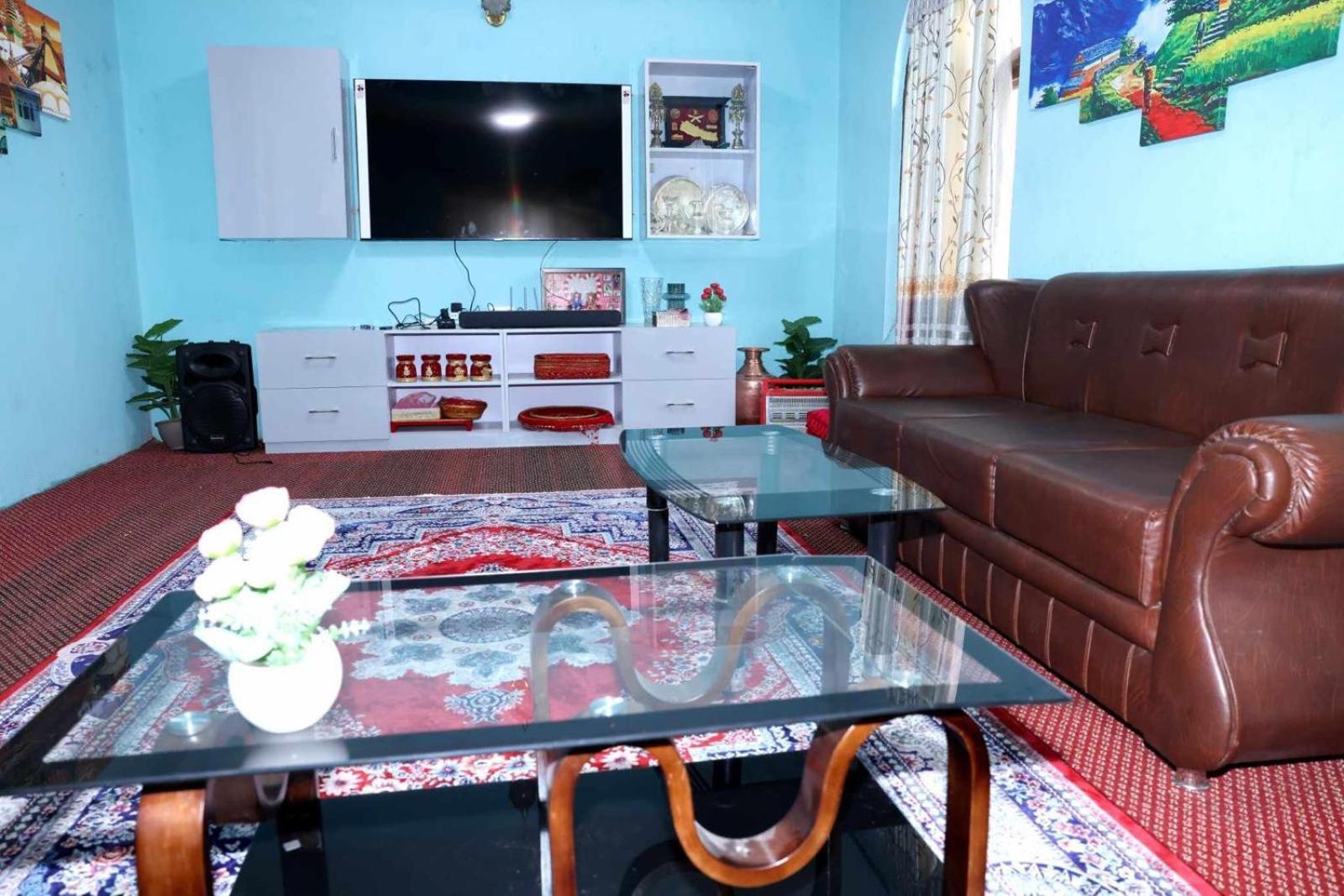 Himalayan House Apartment *