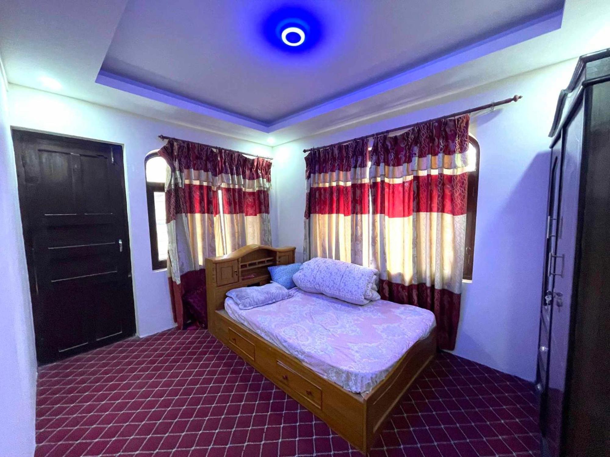 Apartment Himalayan House *