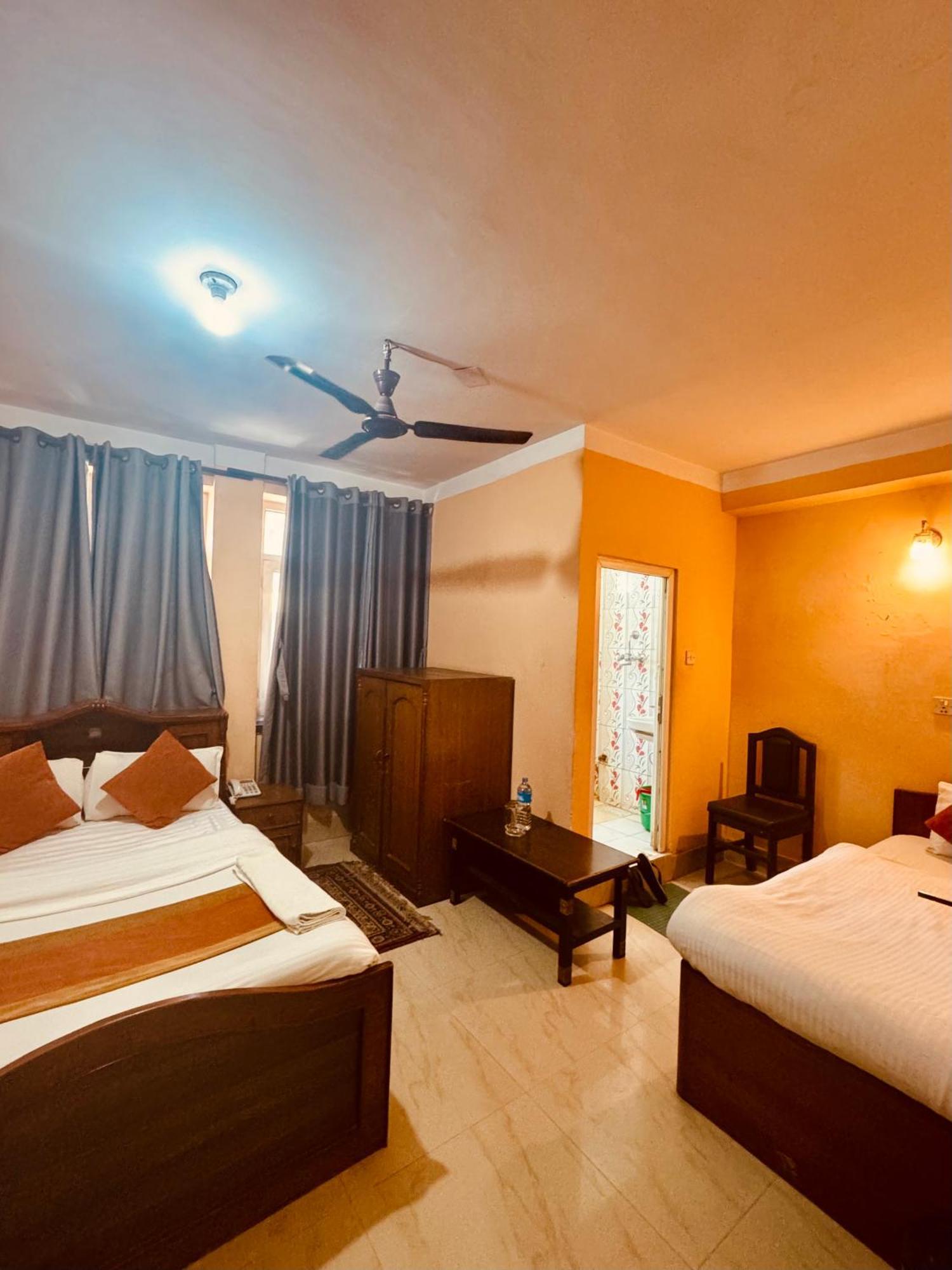 Hotel Om Mandakini 3*