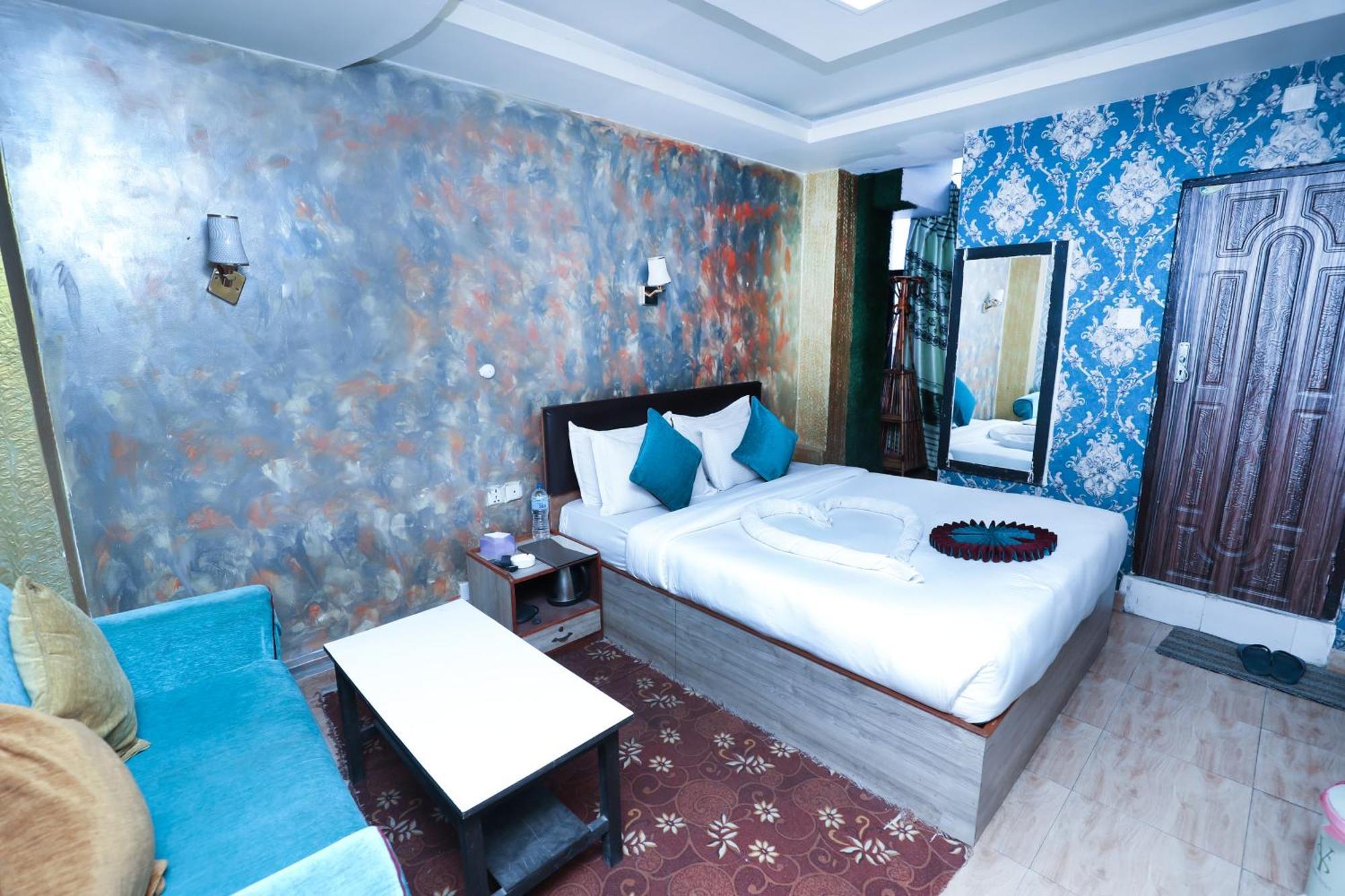 R Valley View And Family Restaurant Pvt Ltd 2*