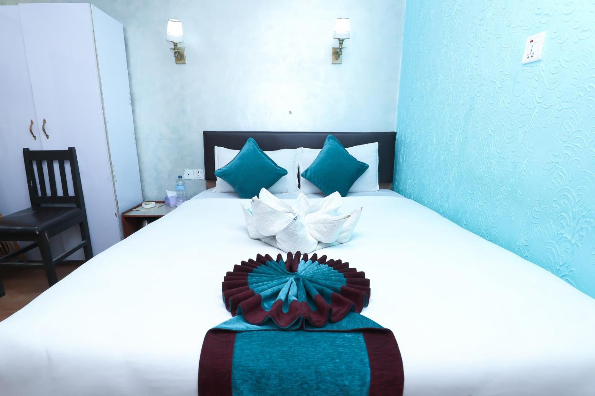R Valley View And Family Restaurant Pvt Ltd Hotel 2*