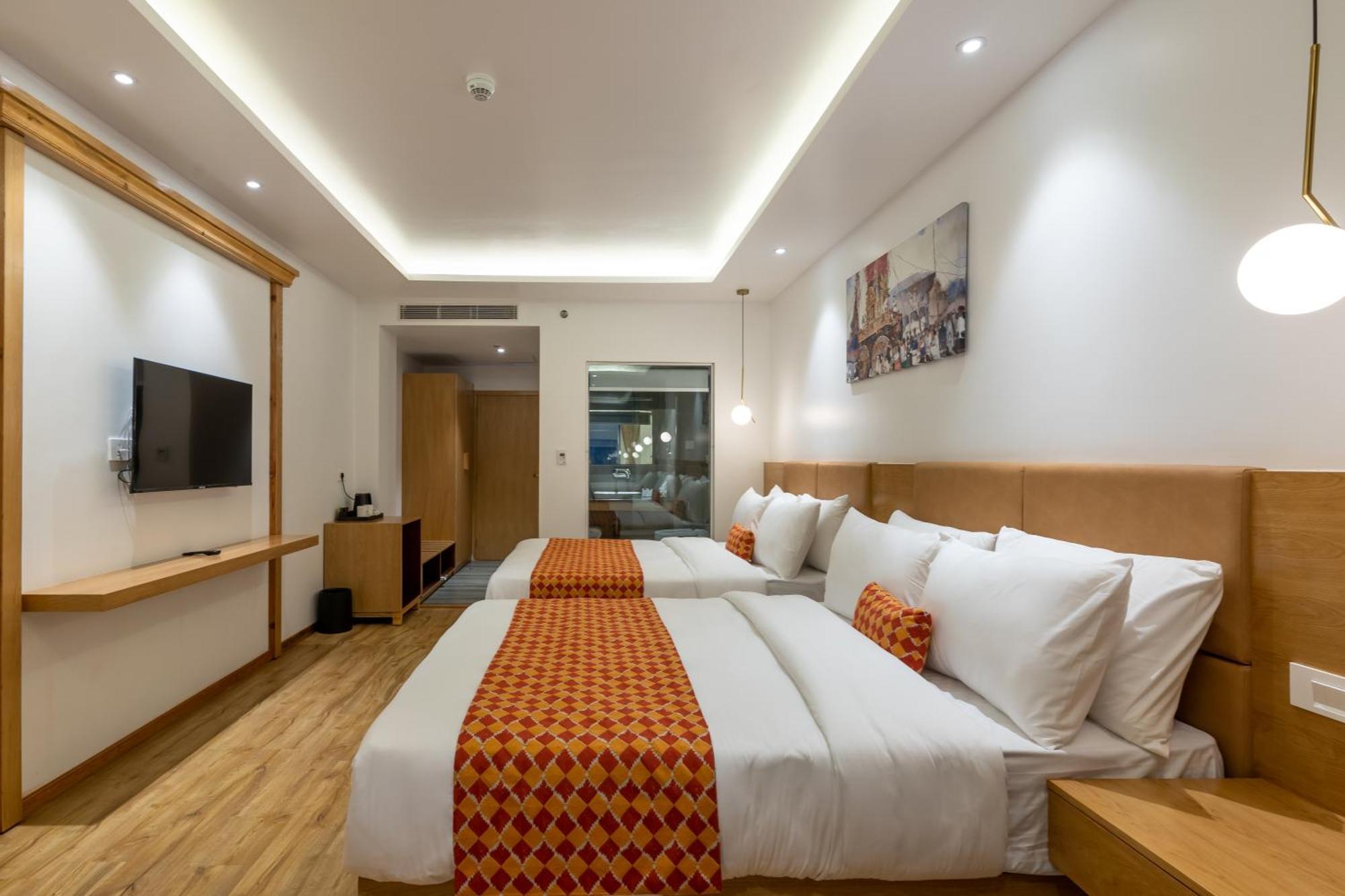 Hotel Anuttara Lords Plaza 4*
