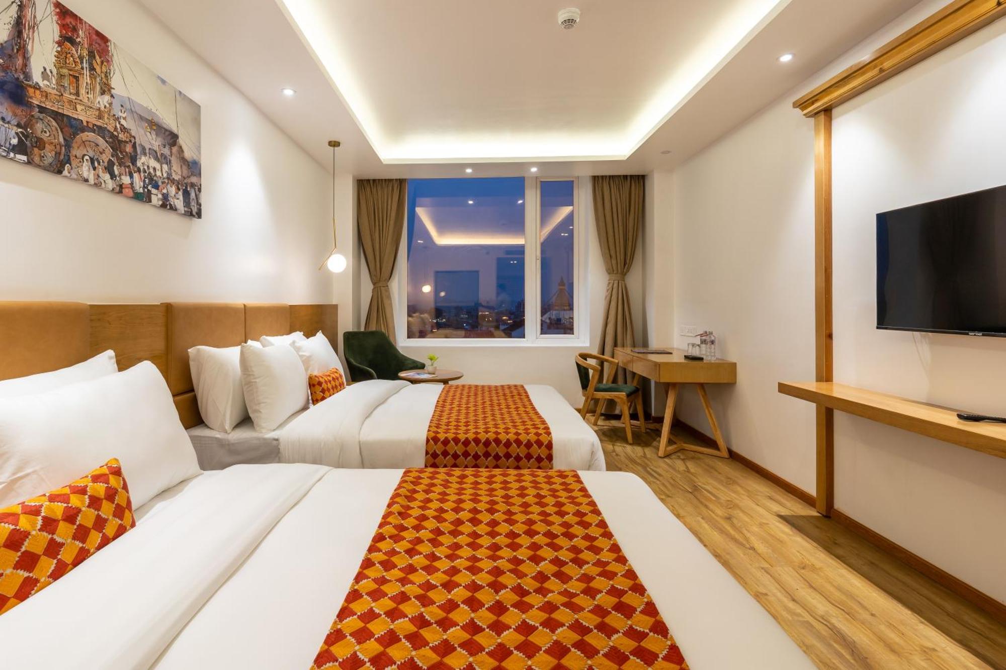 Anuttara Lords Plaza 4*