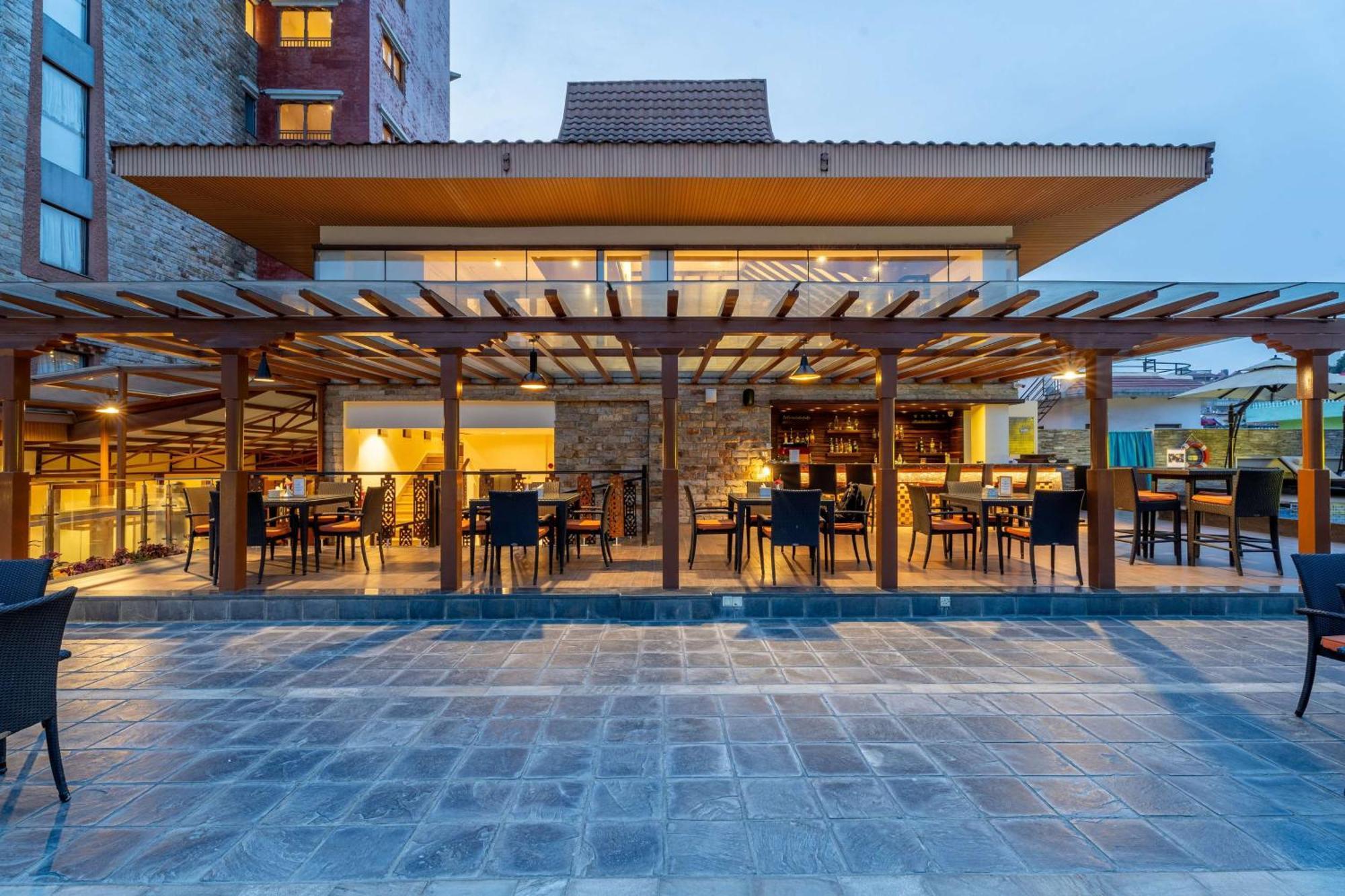 Hotel Ramada By Wyndham Dhumbarahi