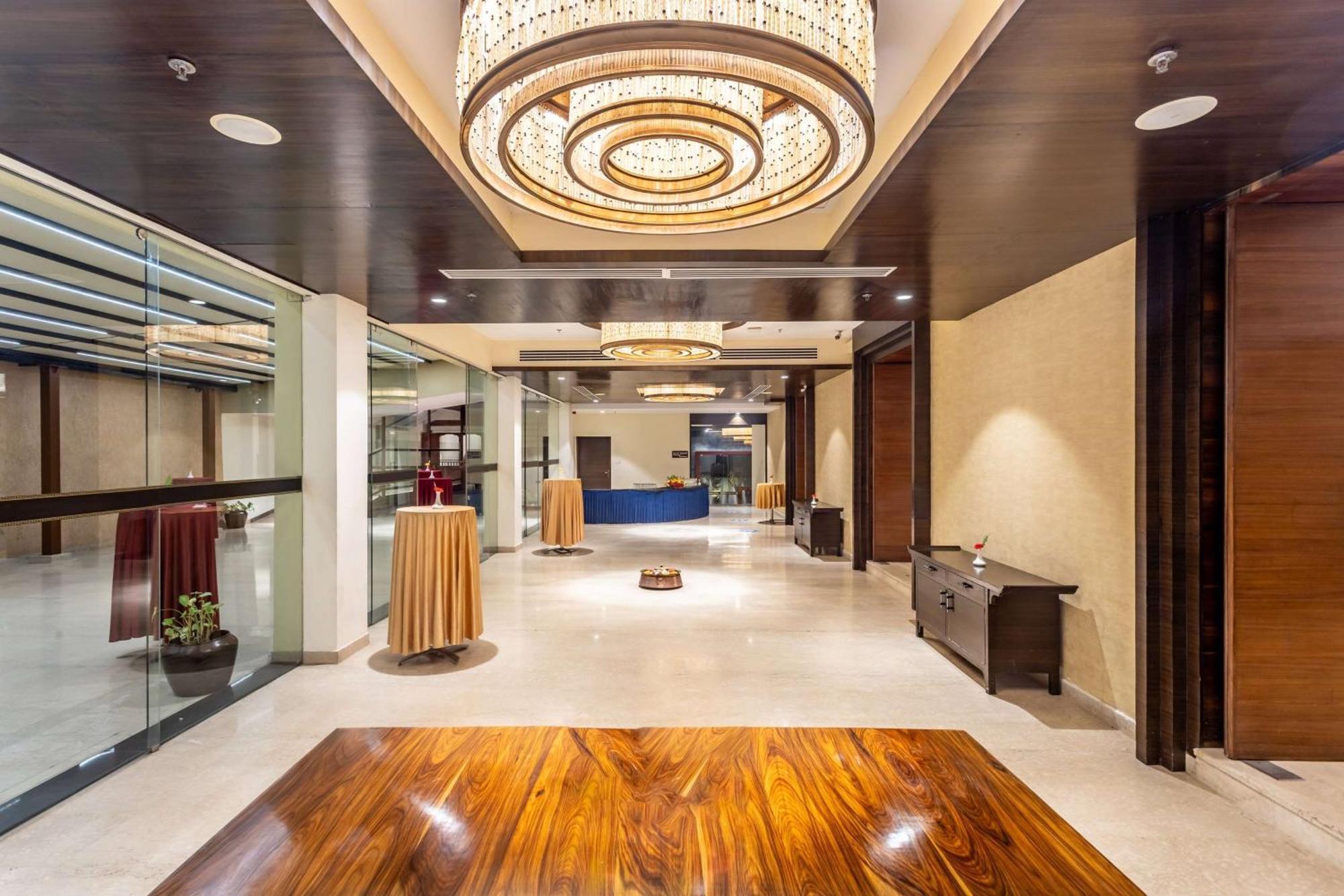 Ramada By Wyndham Dhumbarahi 5* Kathmandu
