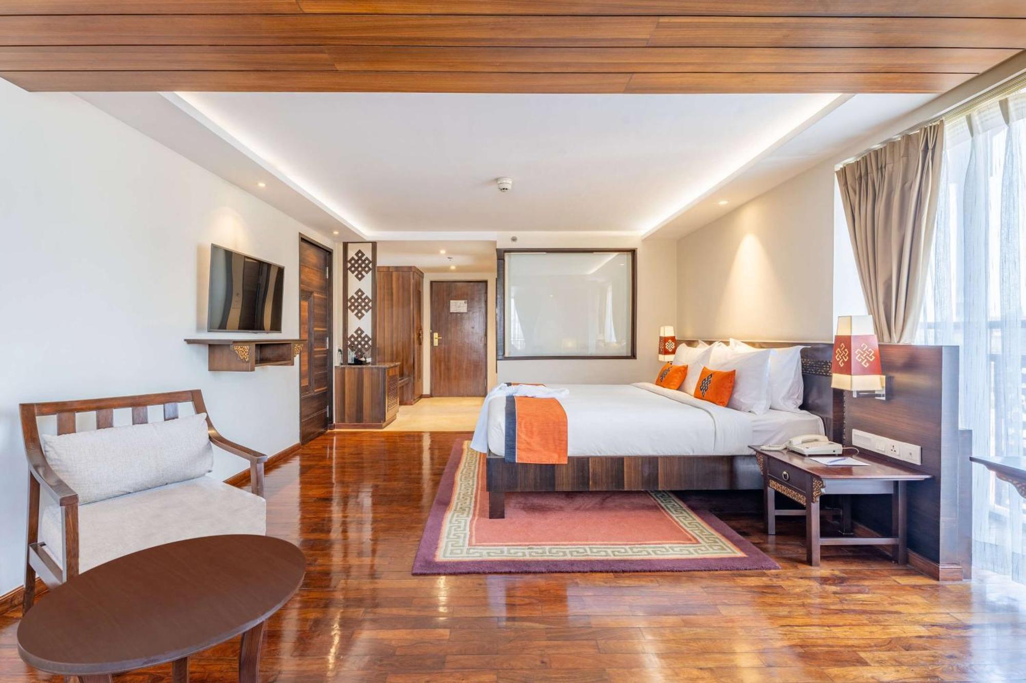 Ramada By Wyndham Dhumbarahi Hotel 5*