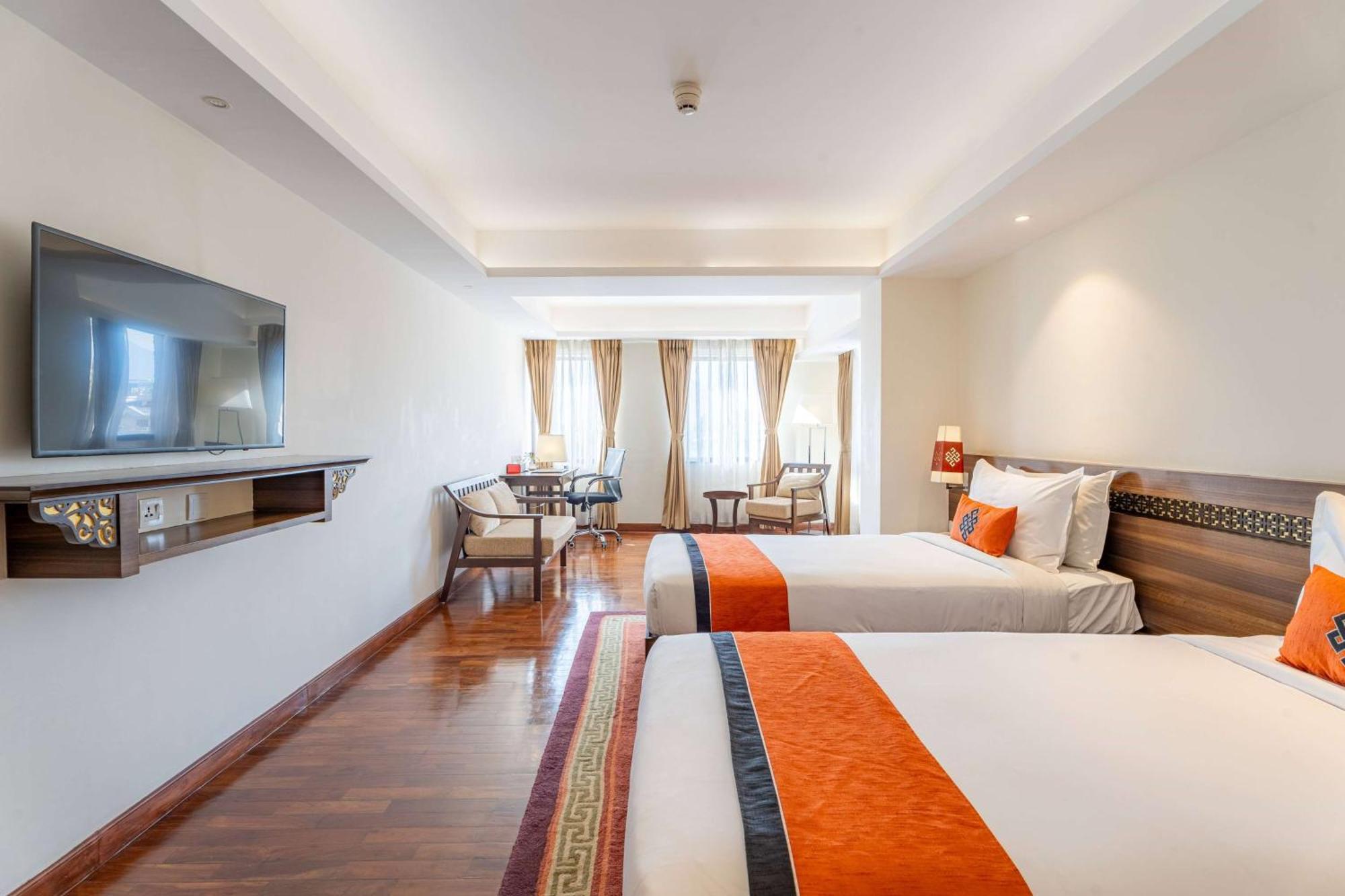 Ramada By Wyndham Dhumbarahi Hotel 5*