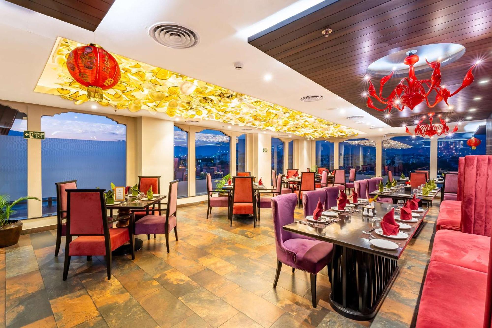 Hotel Ramada By Wyndham Dhumbarahi 5*