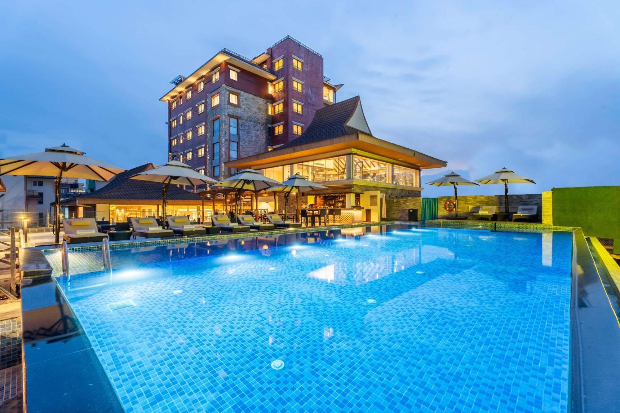 Ramada By Wyndham Dhumbarahi Hotel 5*